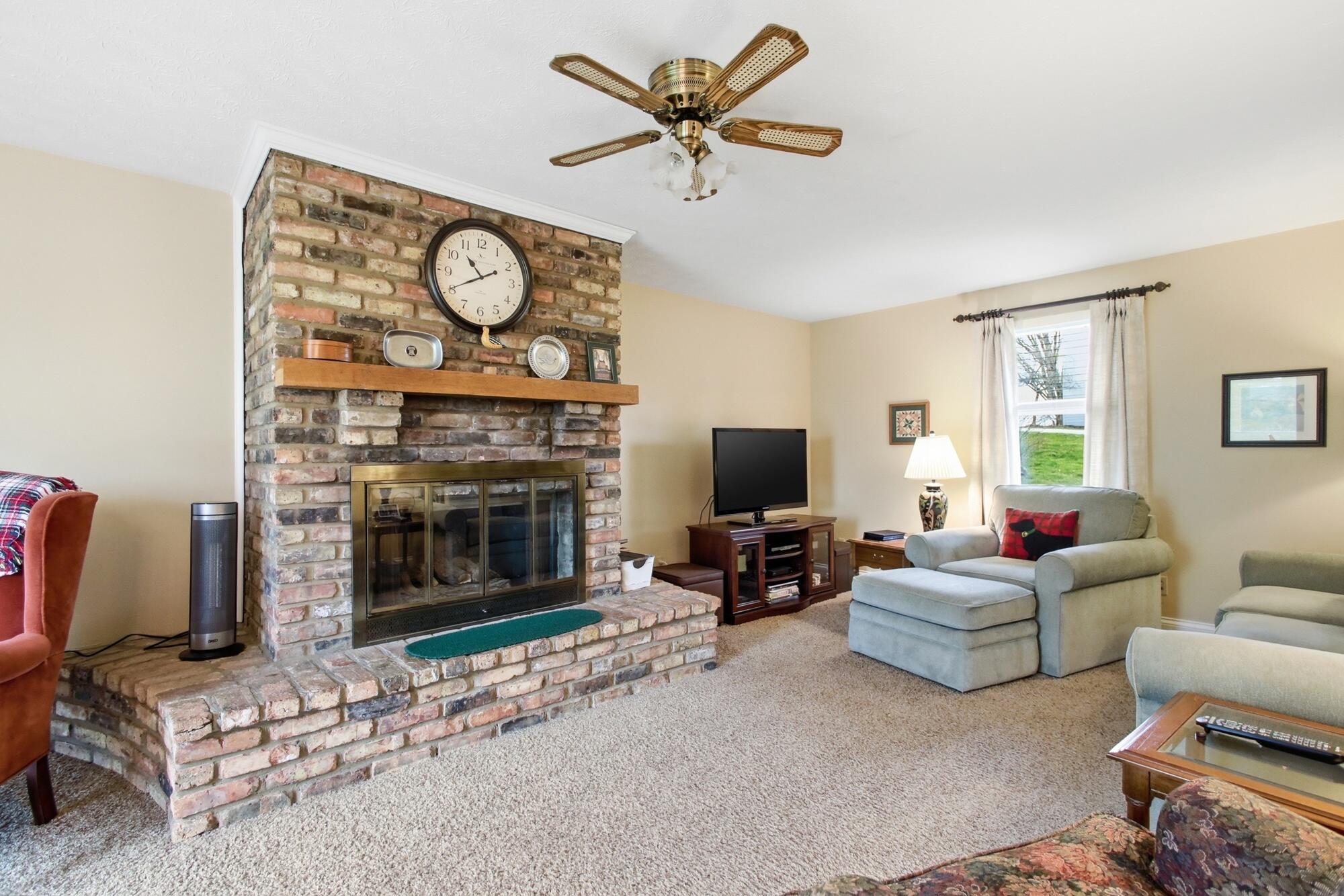 2224 Cheviot Hills Drive, Springfield, Ohio 45505