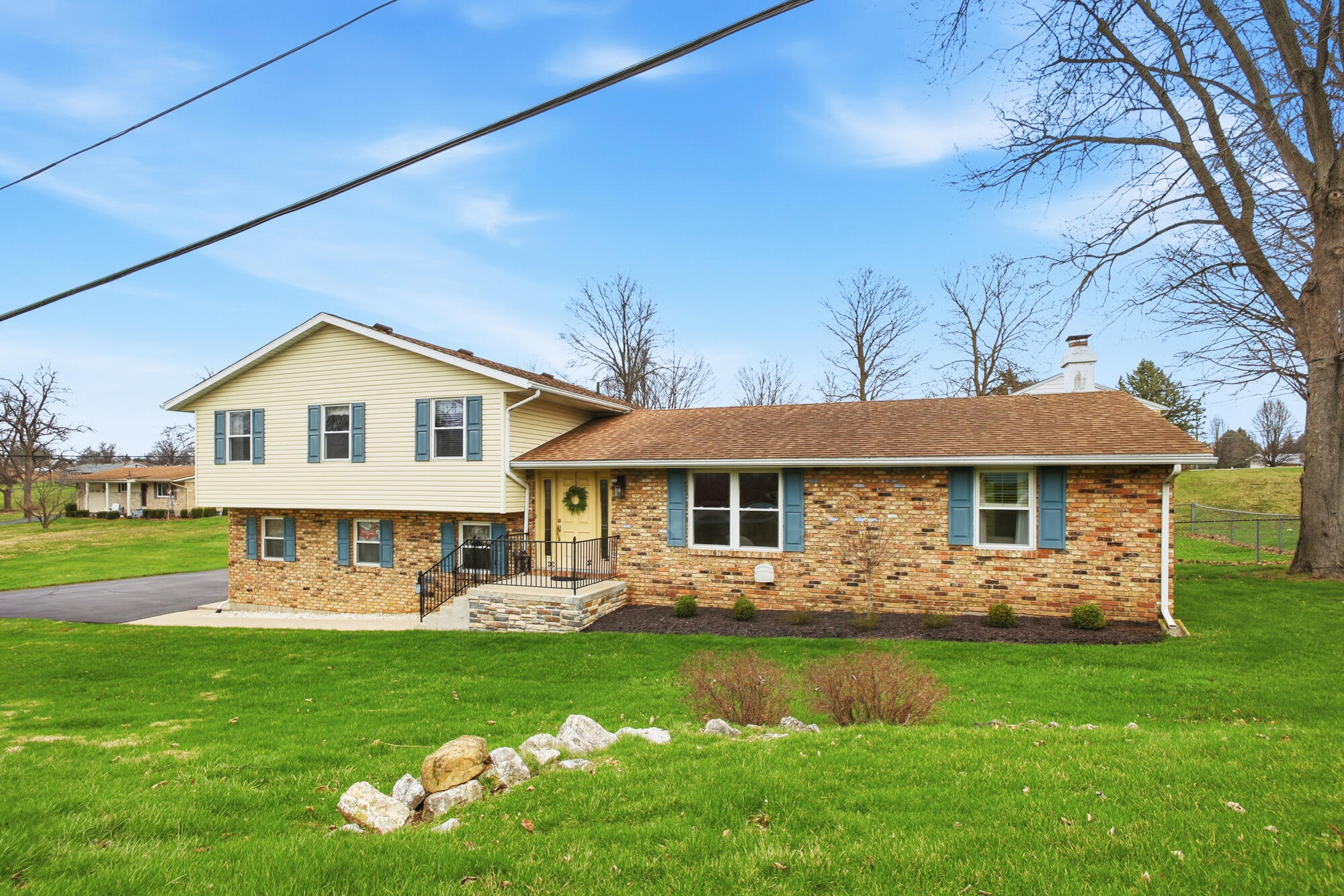 2224 Cheviot Hills Drive, Springfield, Ohio 45505