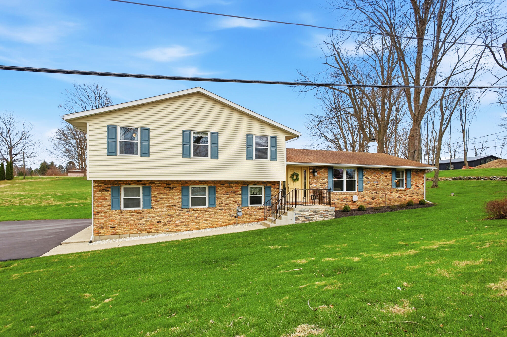 2224 Cheviot Hills Drive, Springfield, Ohio 45505