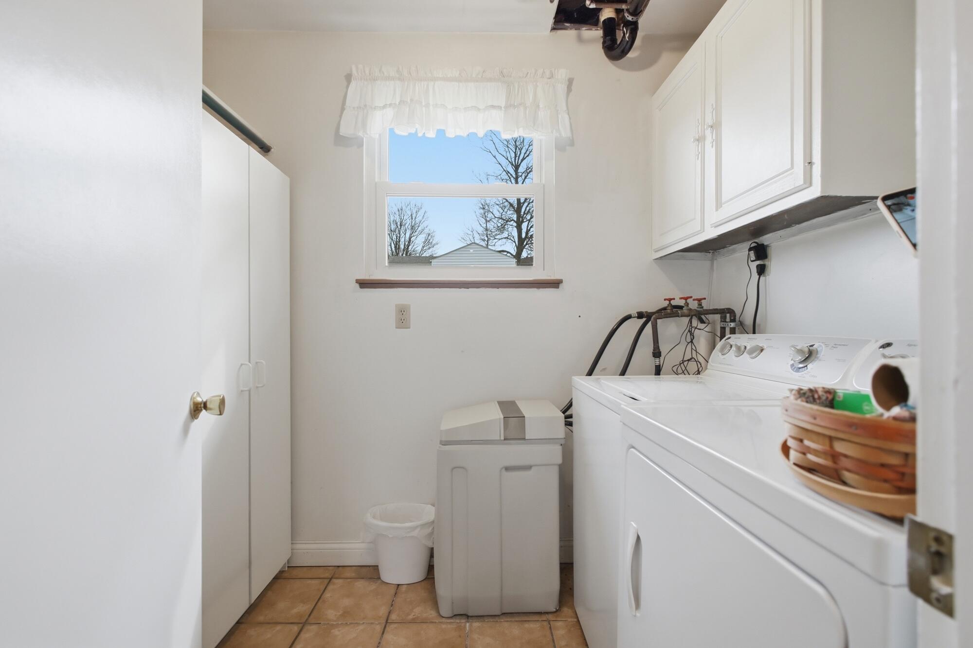 2224 Cheviot Hills Drive, Springfield, Ohio 45505