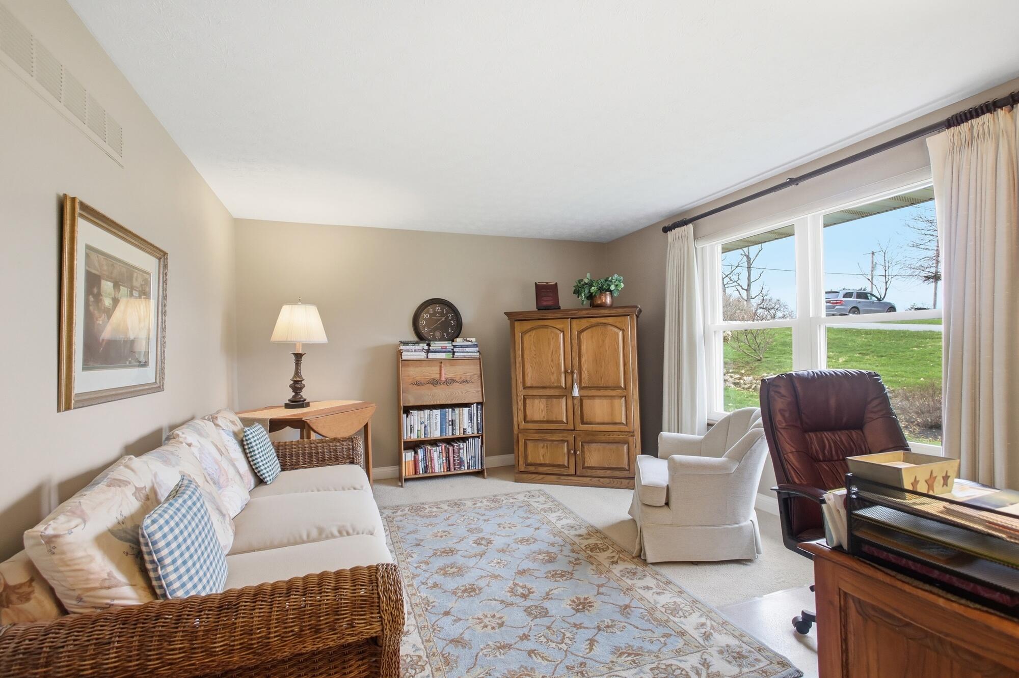 2224 Cheviot Hills Drive, Springfield, Ohio 45505