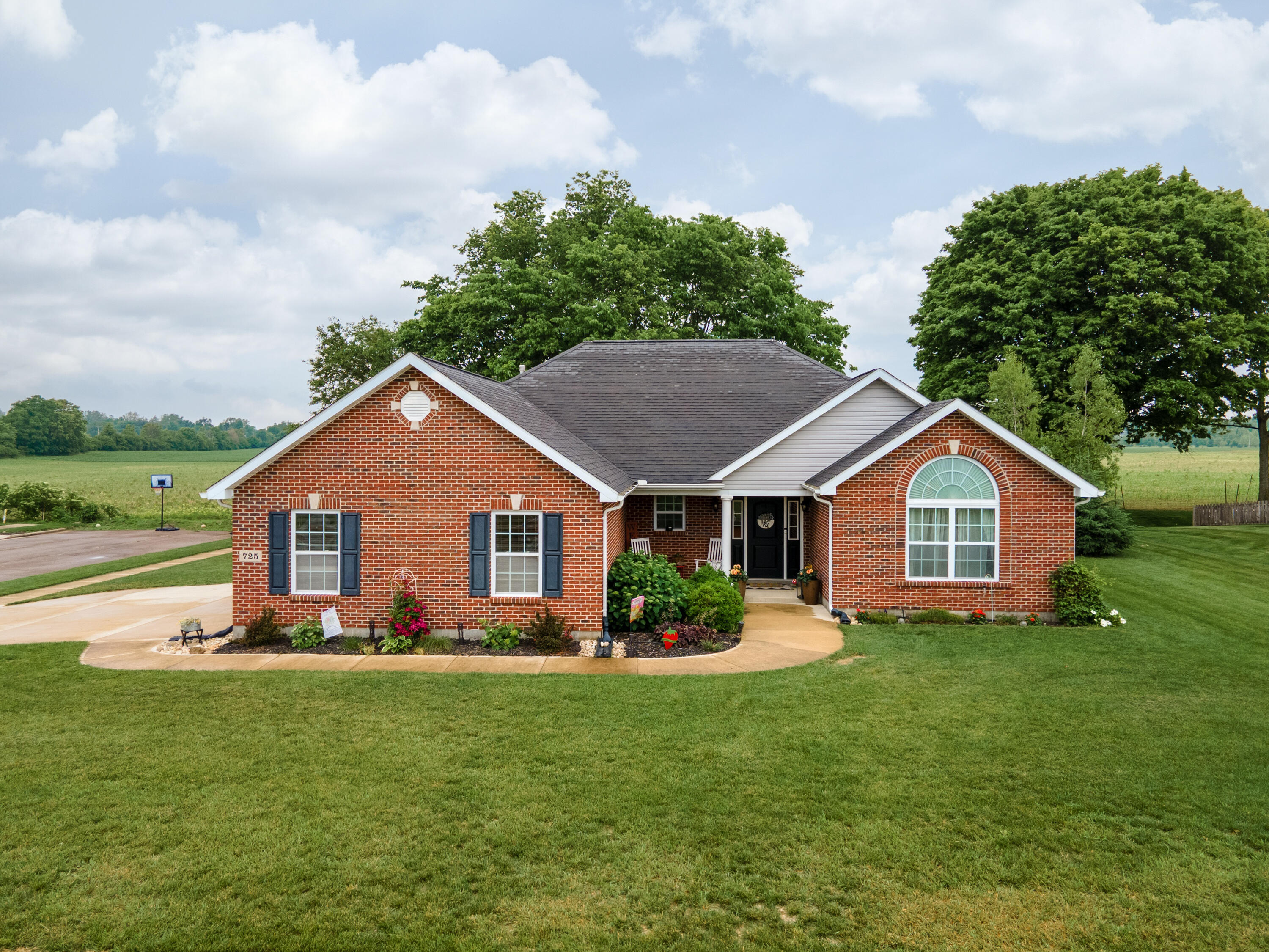 725 Loxley Lane, Troy, Ohio 45373