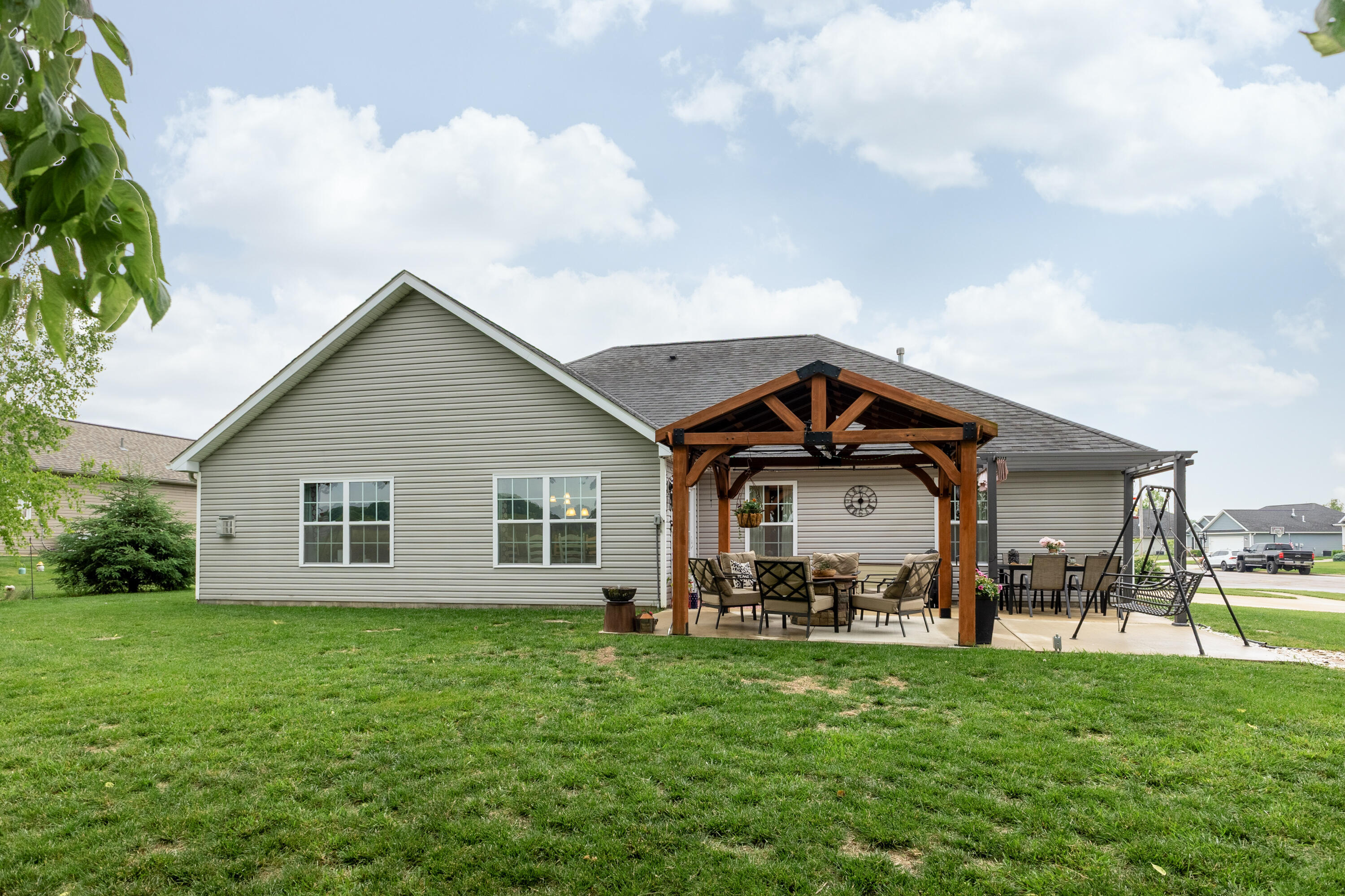 725 Loxley Lane, Troy, Ohio 45373