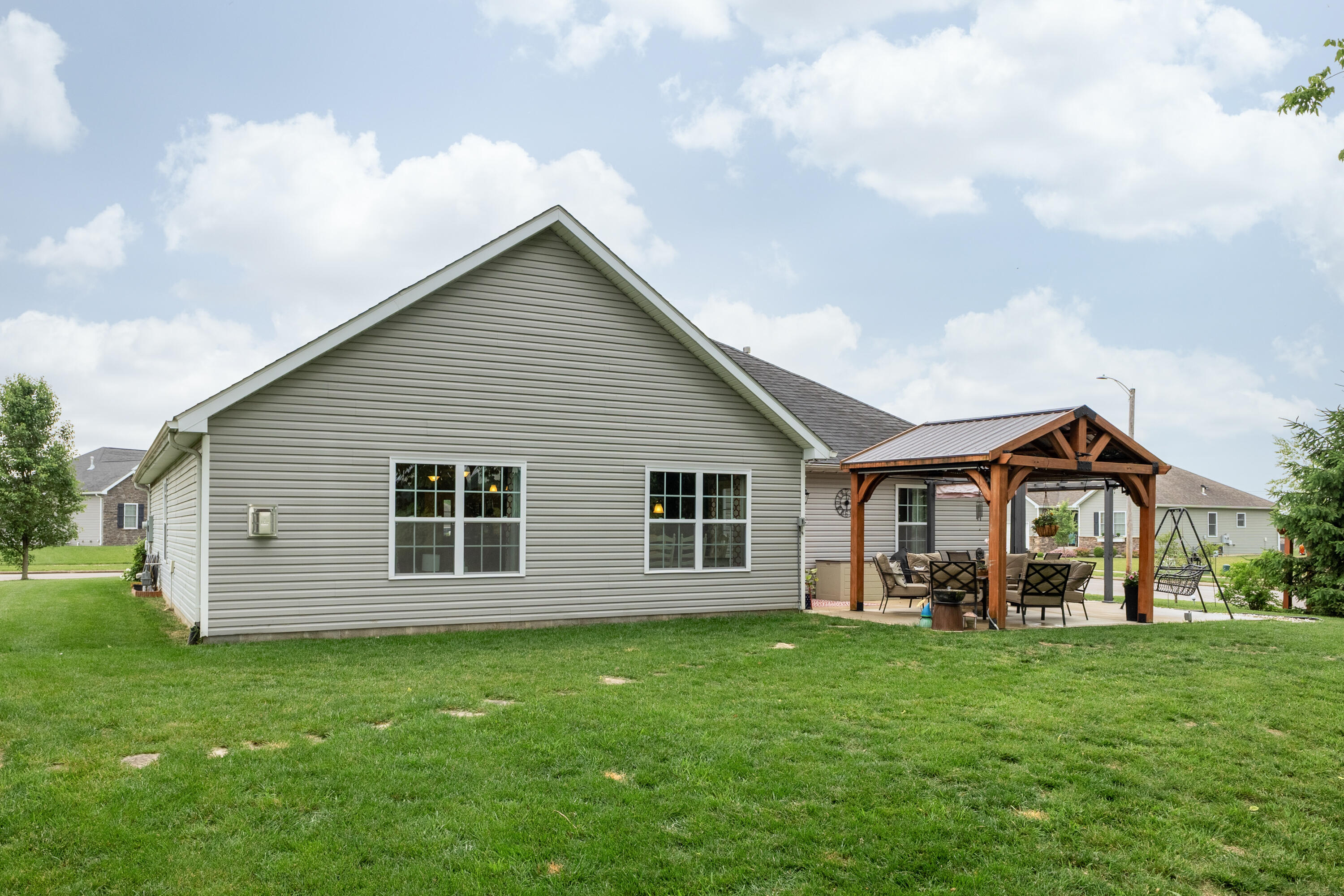 725 Loxley Lane, Troy, Ohio 45373