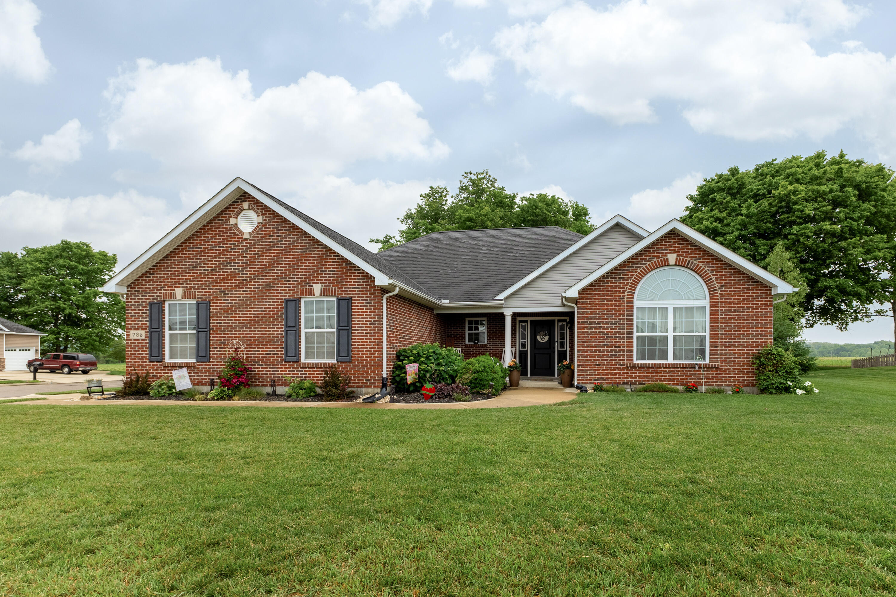 725 Loxley Lane, Troy, Ohio 45373