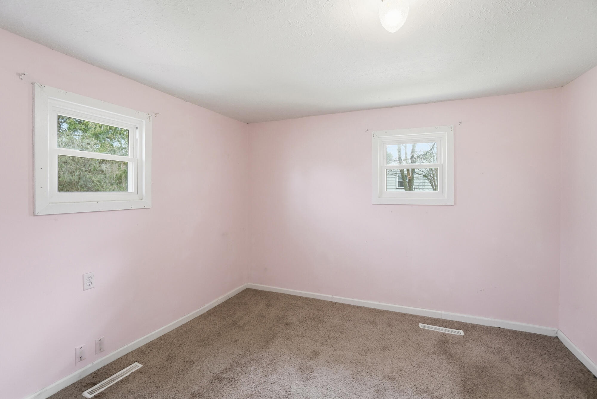 1166 Sparrow Road, Springfield, Ohio 45502