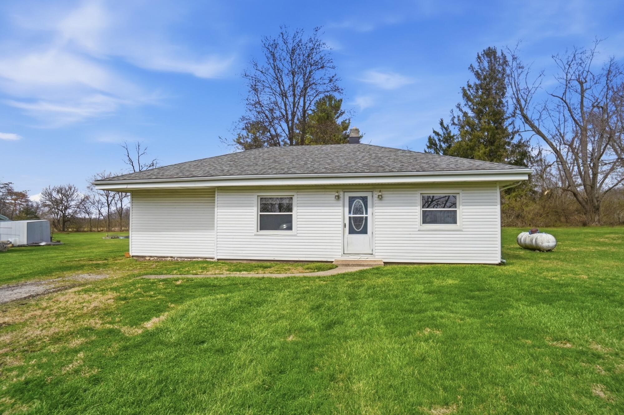 1166 Sparrow Road, Springfield, Ohio 45502