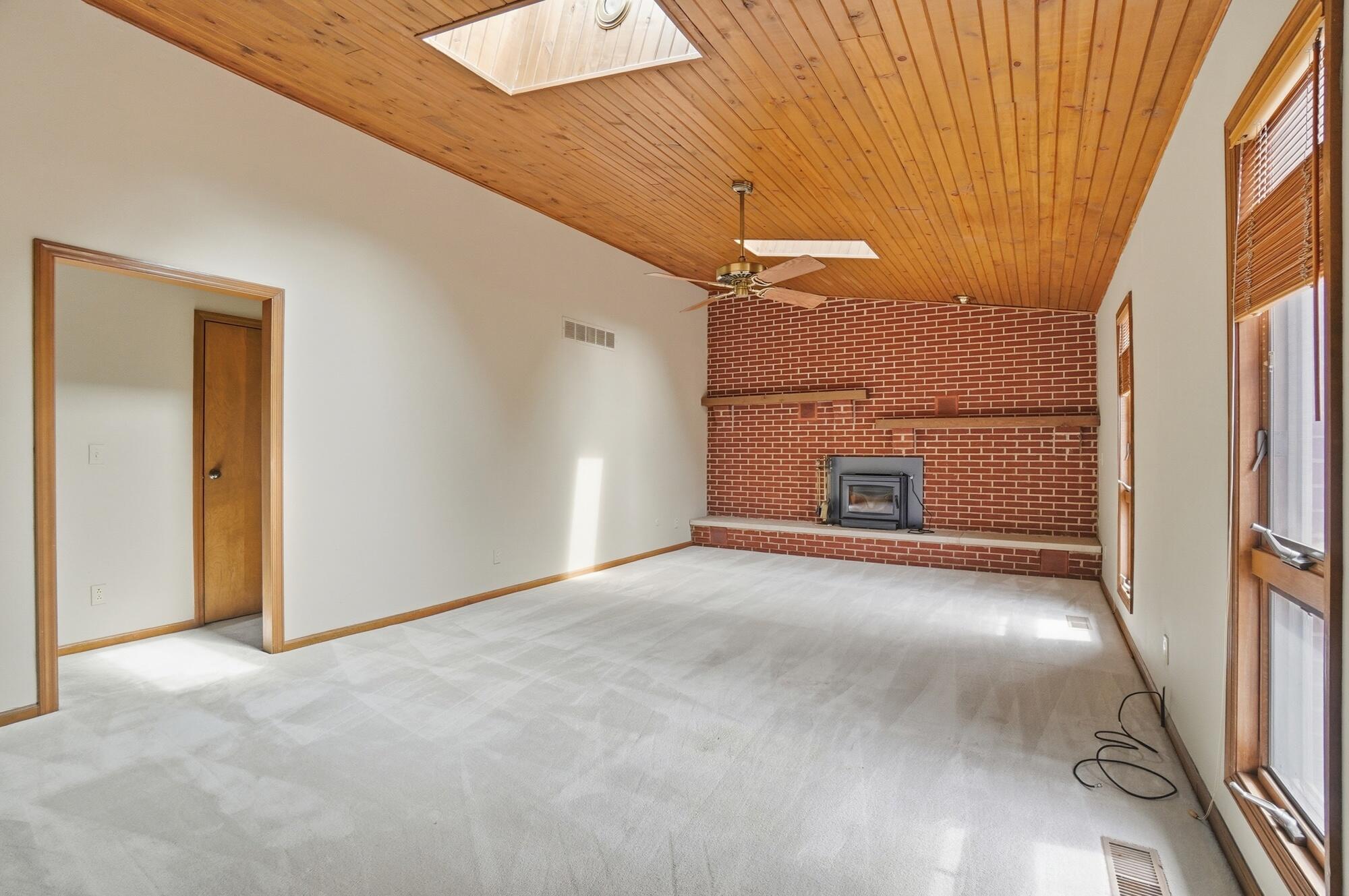 2524 Home Orchard Drive, Springfield, Ohio 45503