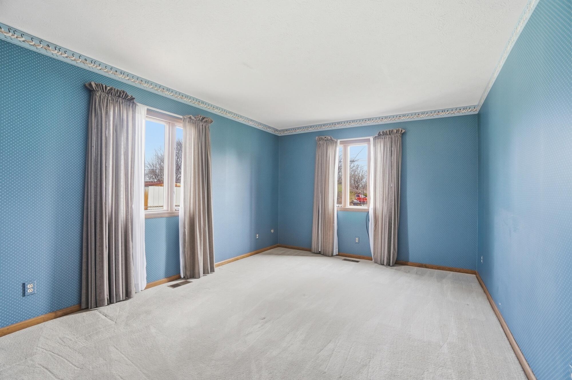 2524 Home Orchard Drive, Springfield, Ohio 45503