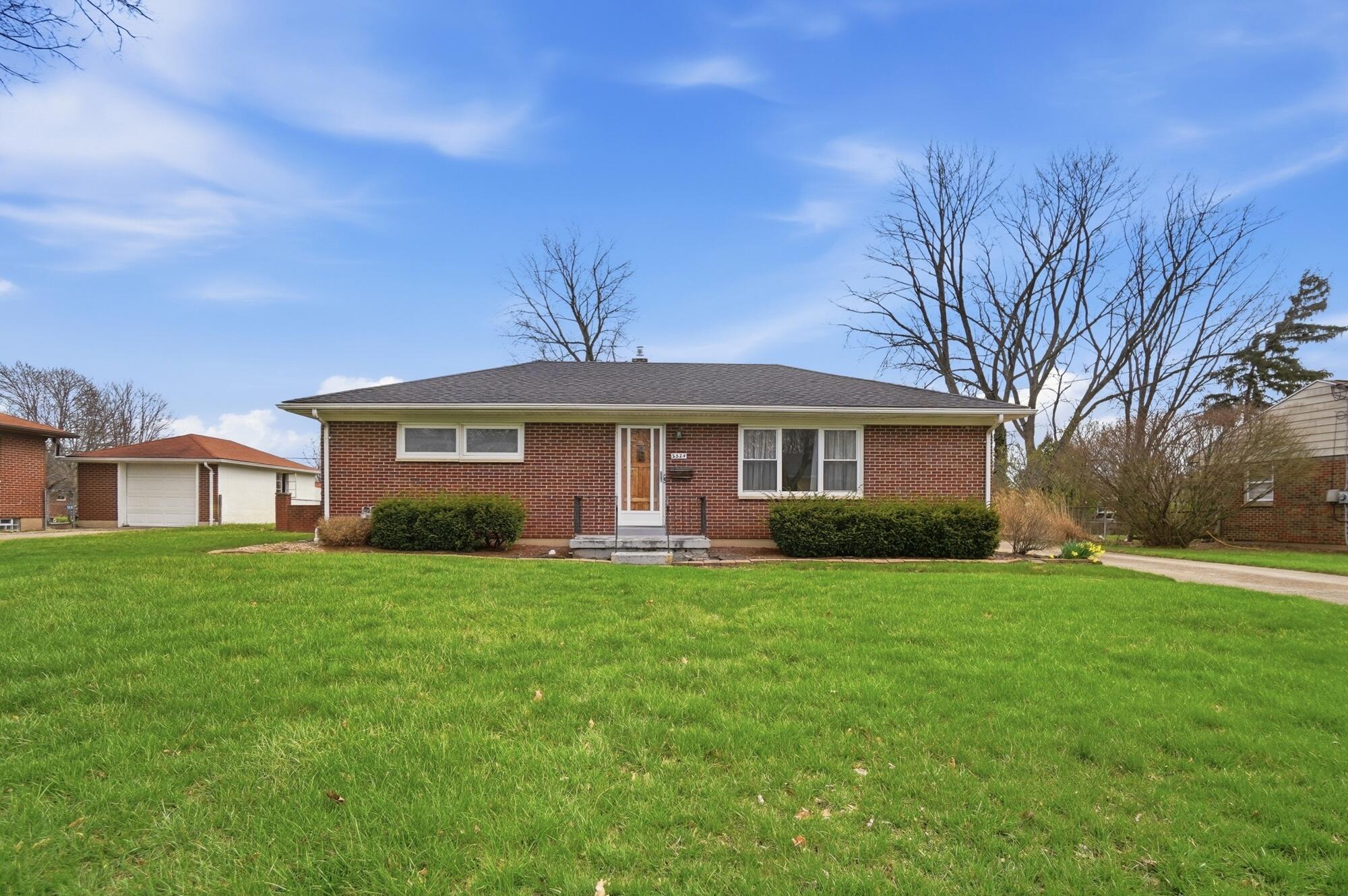 2524 Home Orchard Drive, Springfield, Ohio 45503