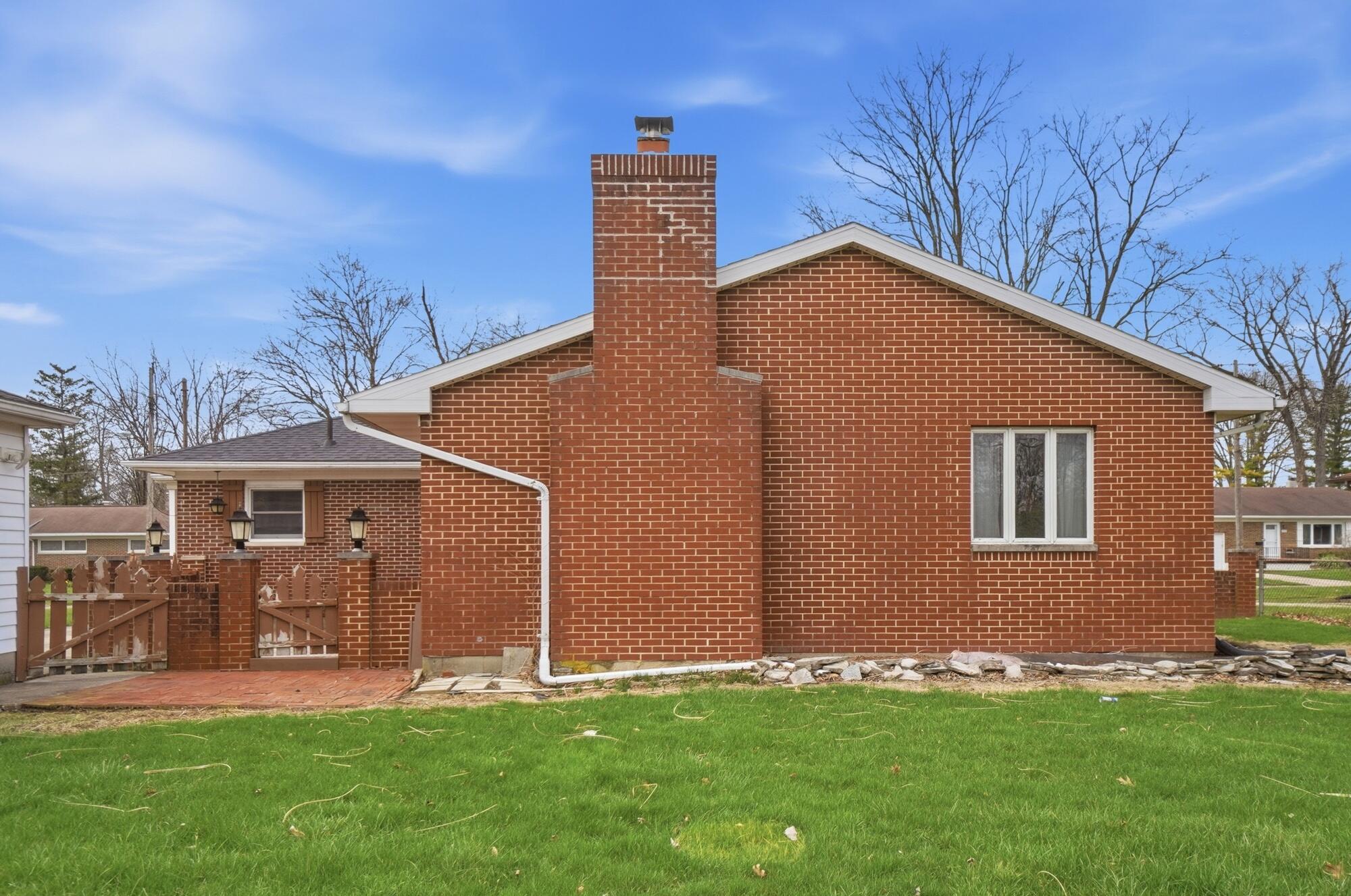 2524 Home Orchard Drive, Springfield, Ohio 45503