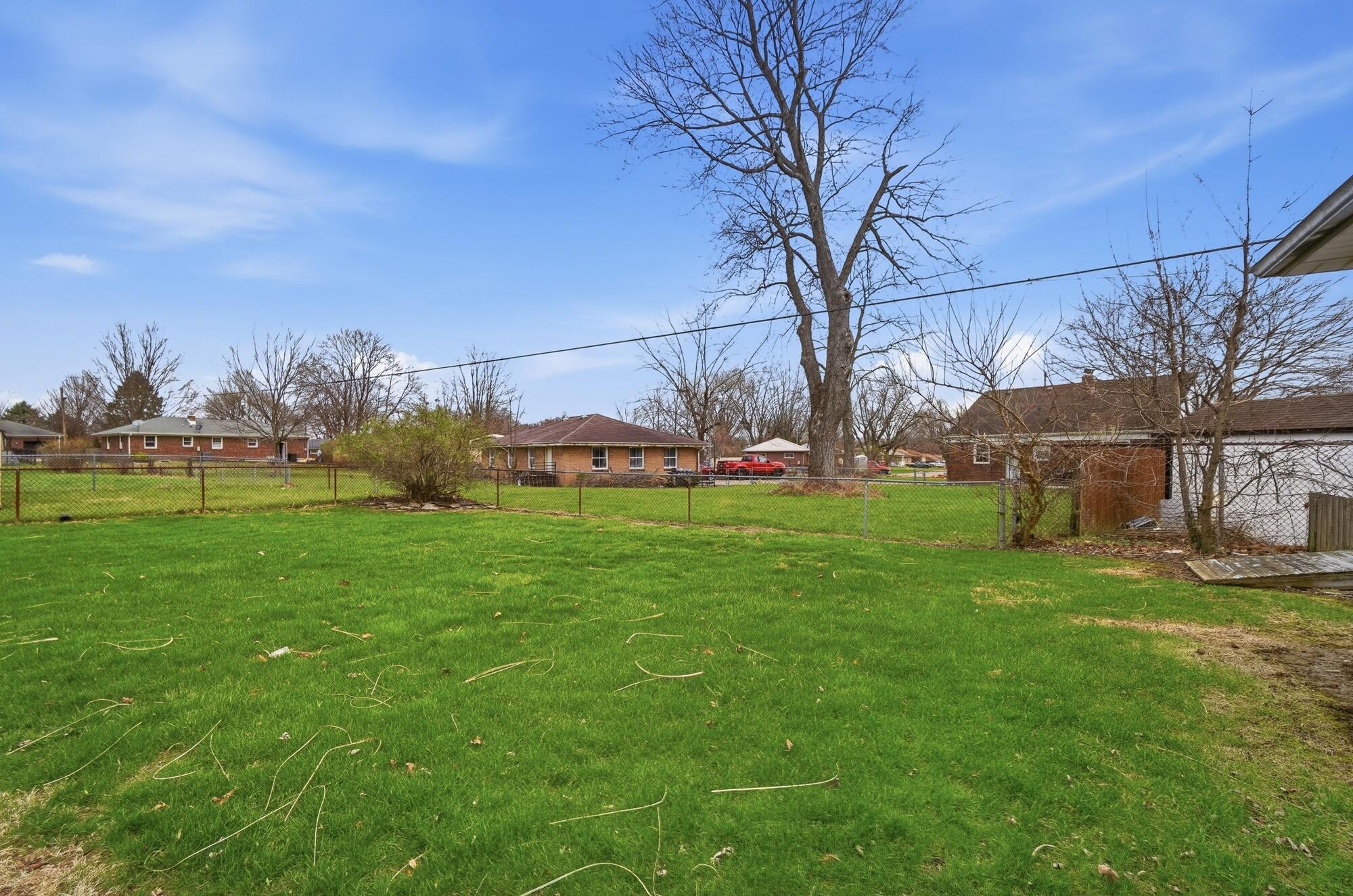 2524 Home Orchard Drive, Springfield, Ohio 45503