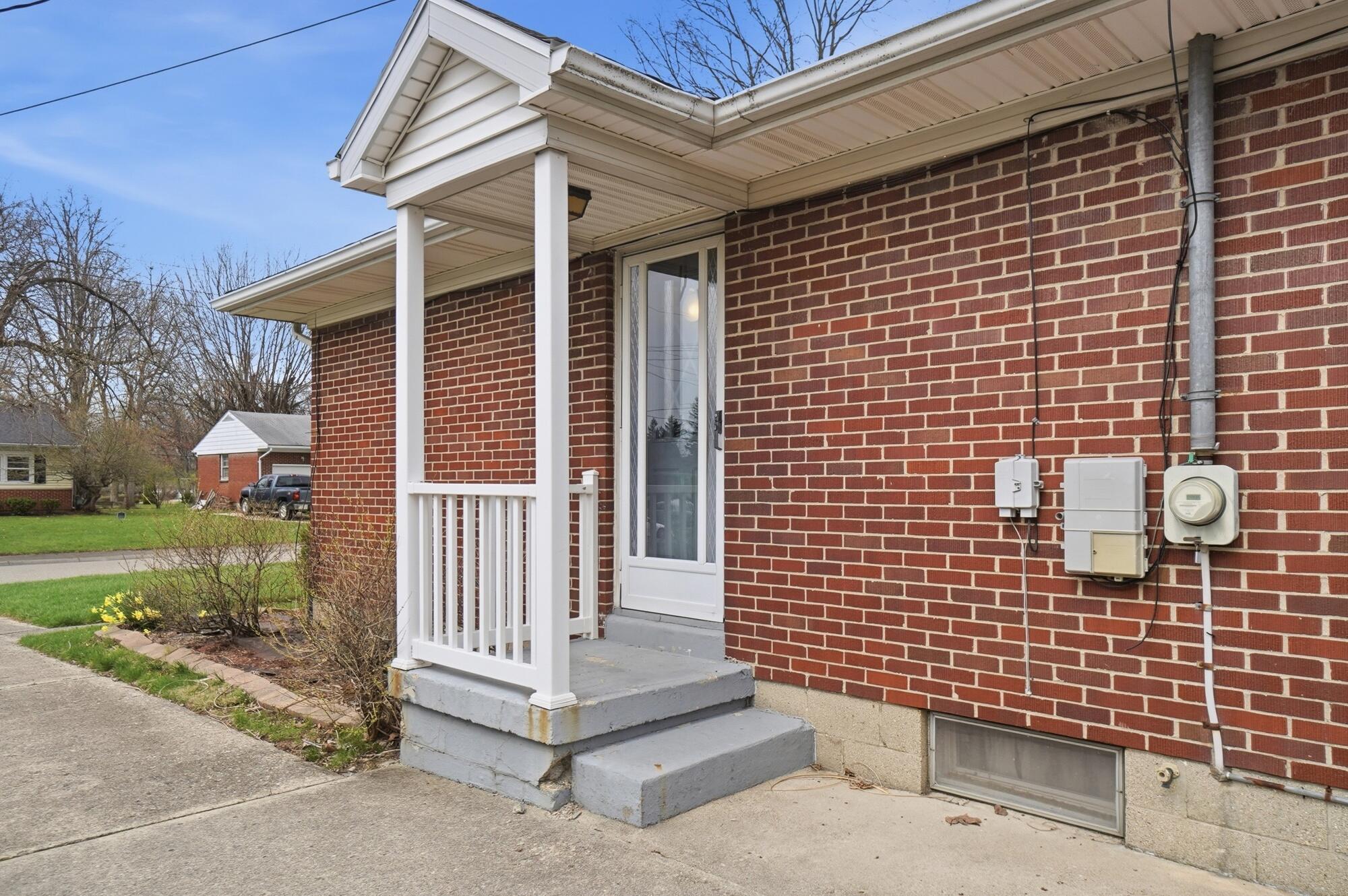 2524 Home Orchard Drive, Springfield, Ohio 45503