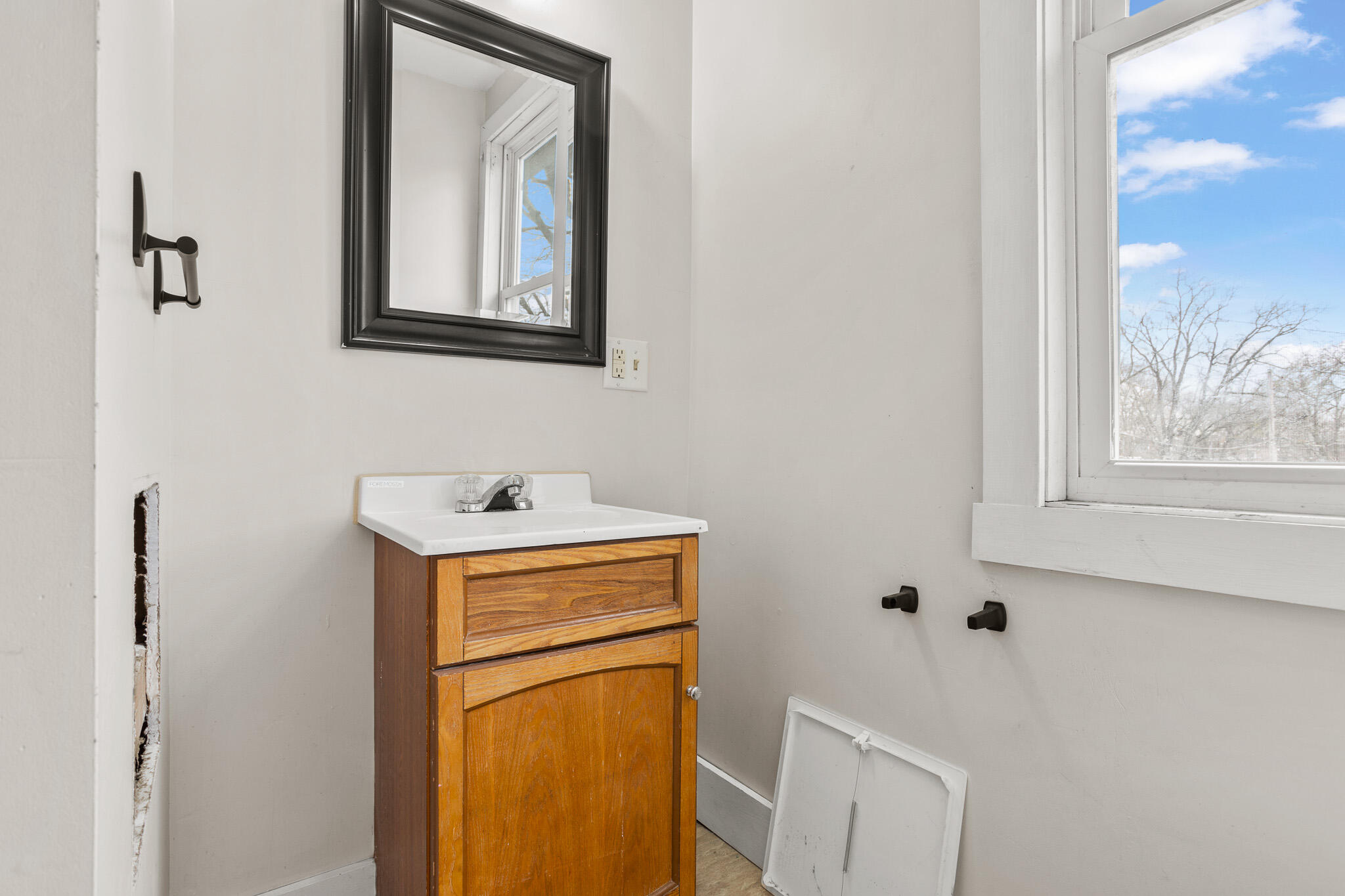 20 Monroe Street, Troy, Ohio 45373