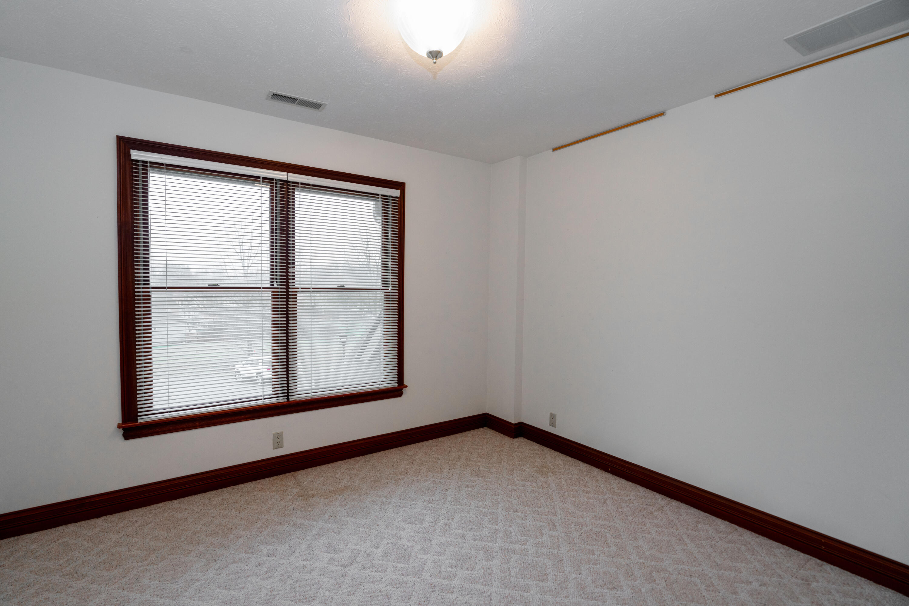 2442 Greystone Lane, Springfield, Ohio 45503