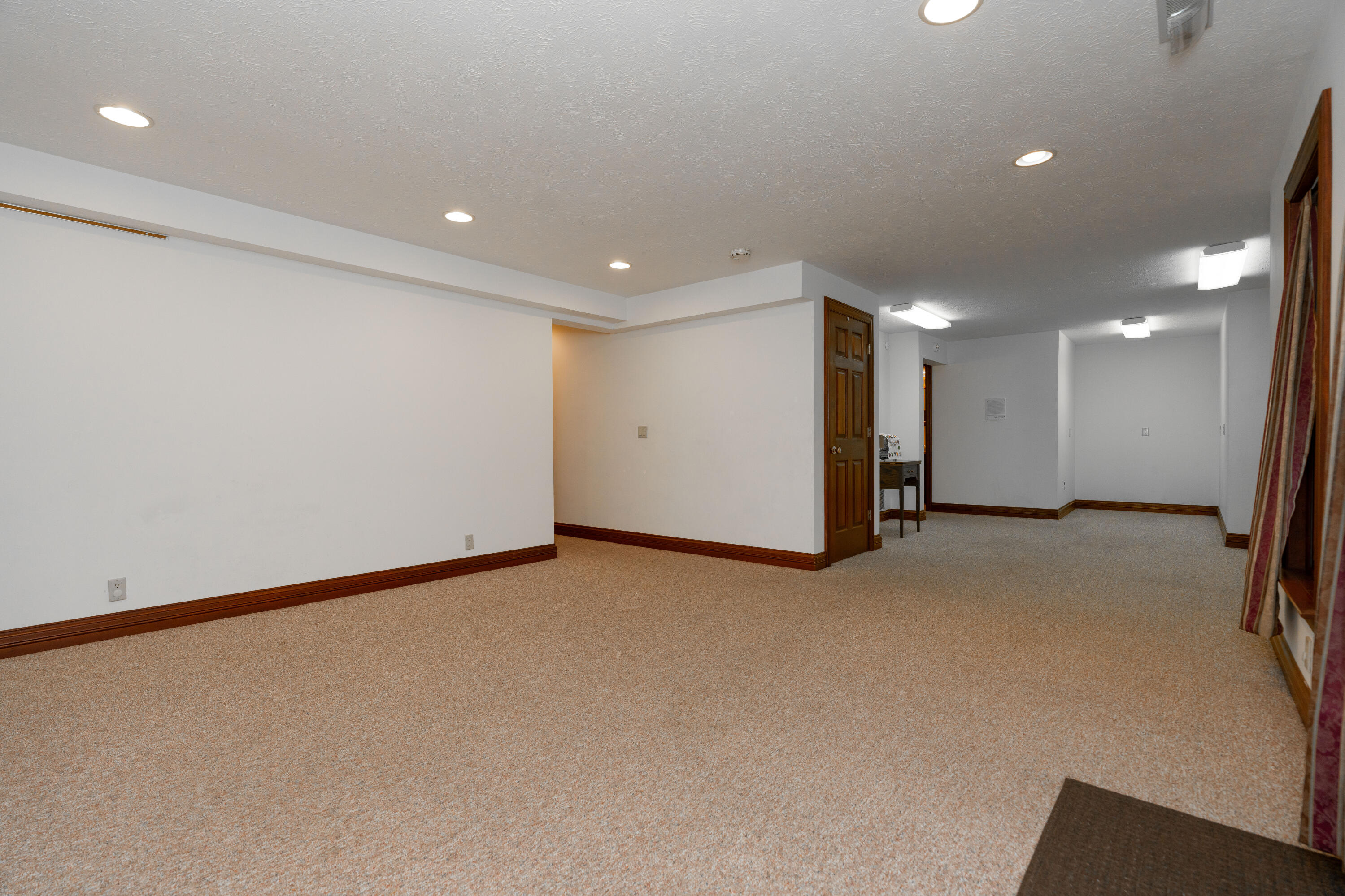 2442 Greystone Lane, Springfield, Ohio 45503