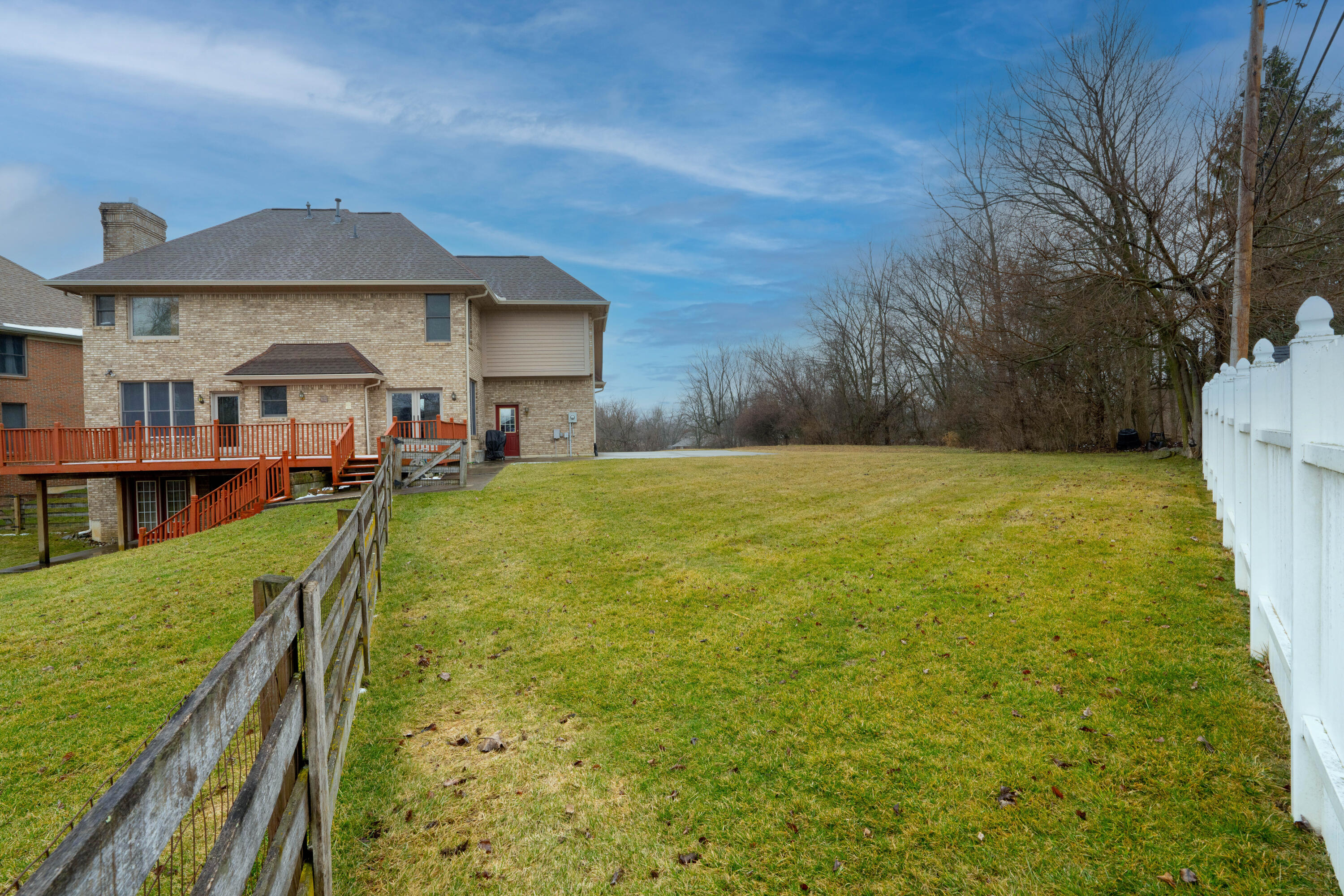 2442 Greystone Lane, Springfield, Ohio 45503