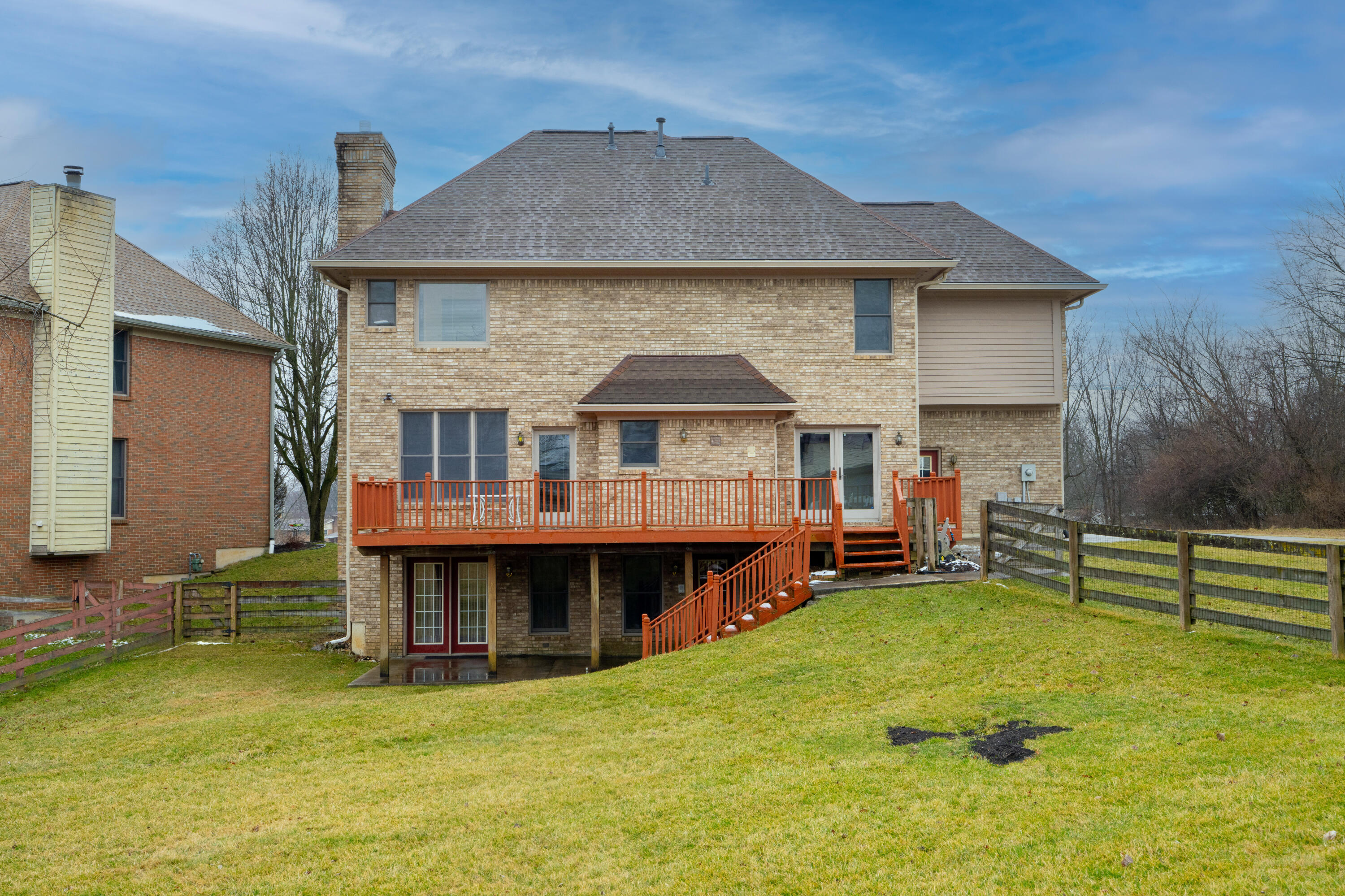 2442 Greystone Lane, Springfield, Ohio 45503