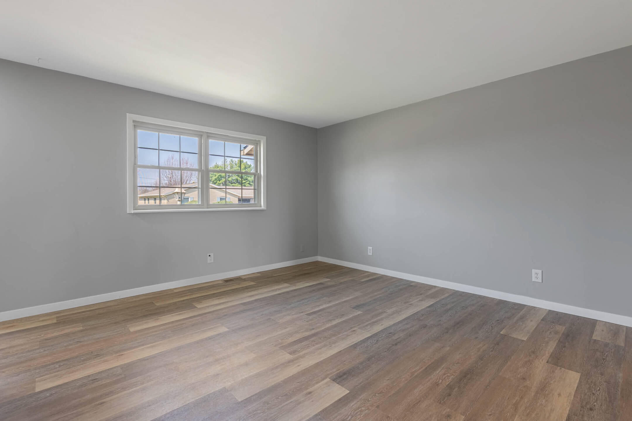 1300 Edgebrook Avenue, New Carlisle, Ohio 45344