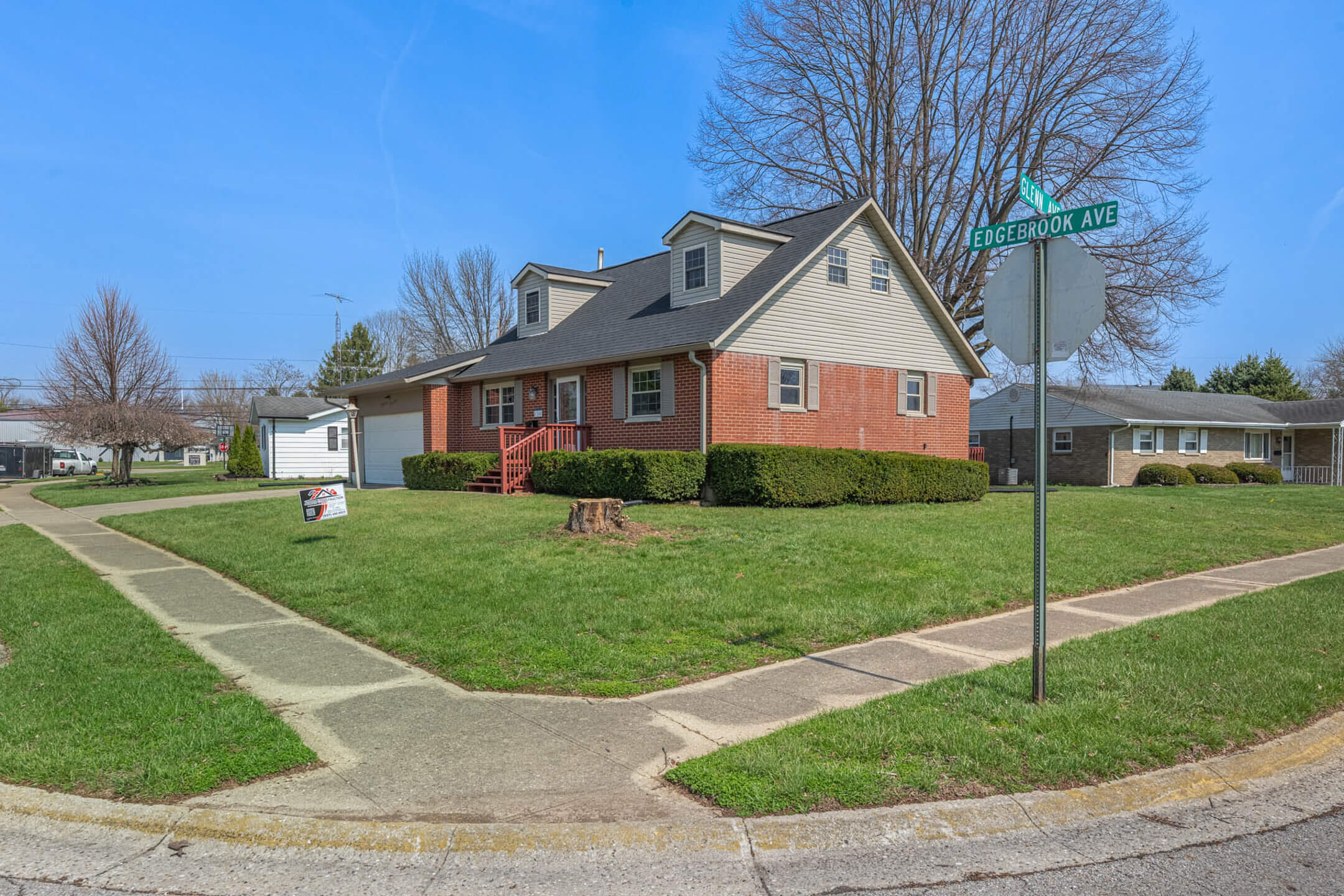 1300 Edgebrook Avenue, New Carlisle, Ohio 45344