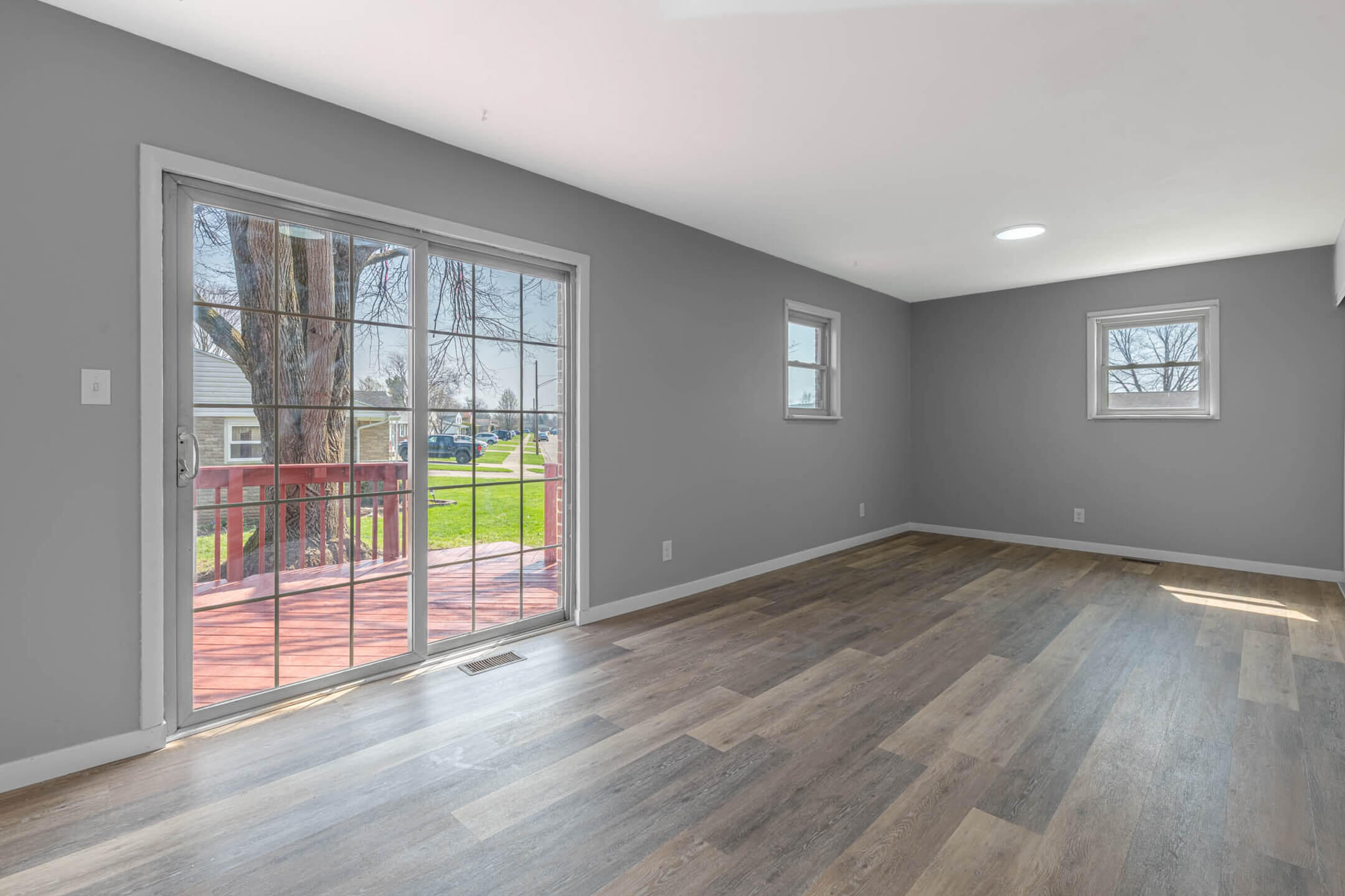 1300 Edgebrook Avenue, New Carlisle, Ohio 45344