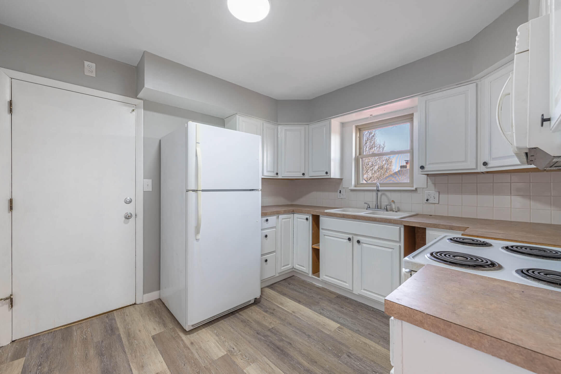 1300 Edgebrook Avenue, New Carlisle, Ohio 45344