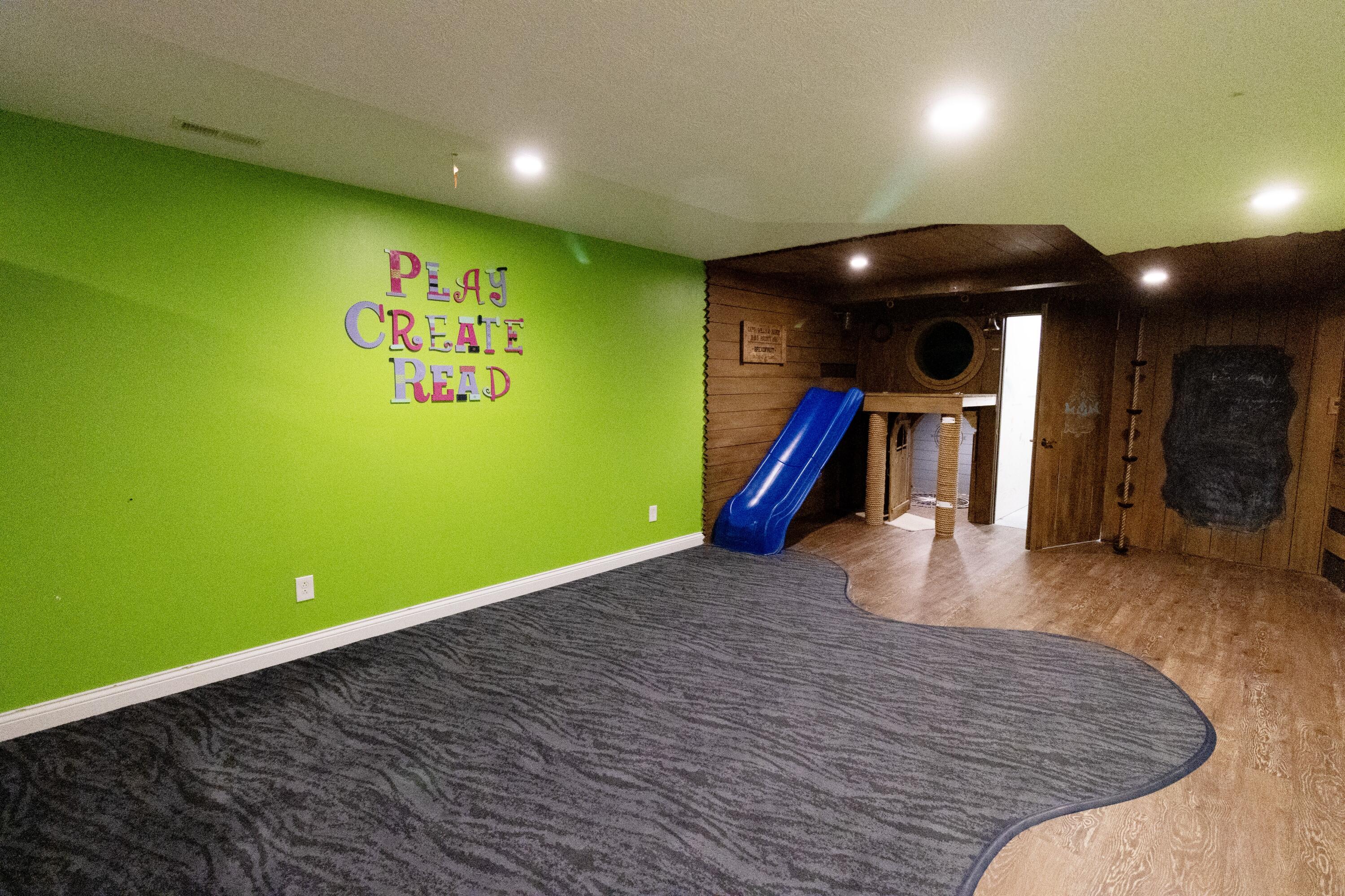 731 Sherwood Drive, Troy, Ohio 45373