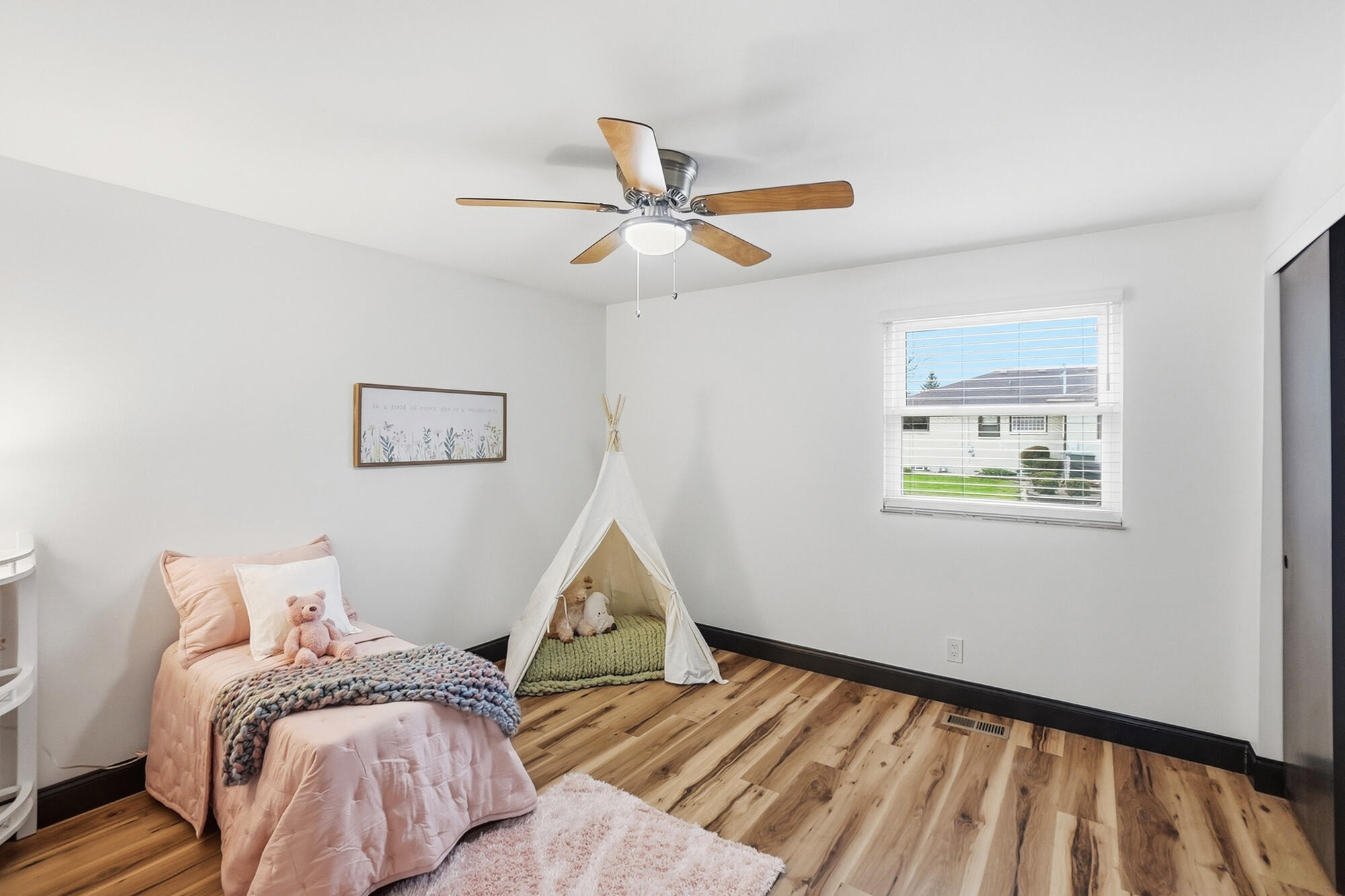 1628 Yorkshire Court, Springfield, Ohio 45503