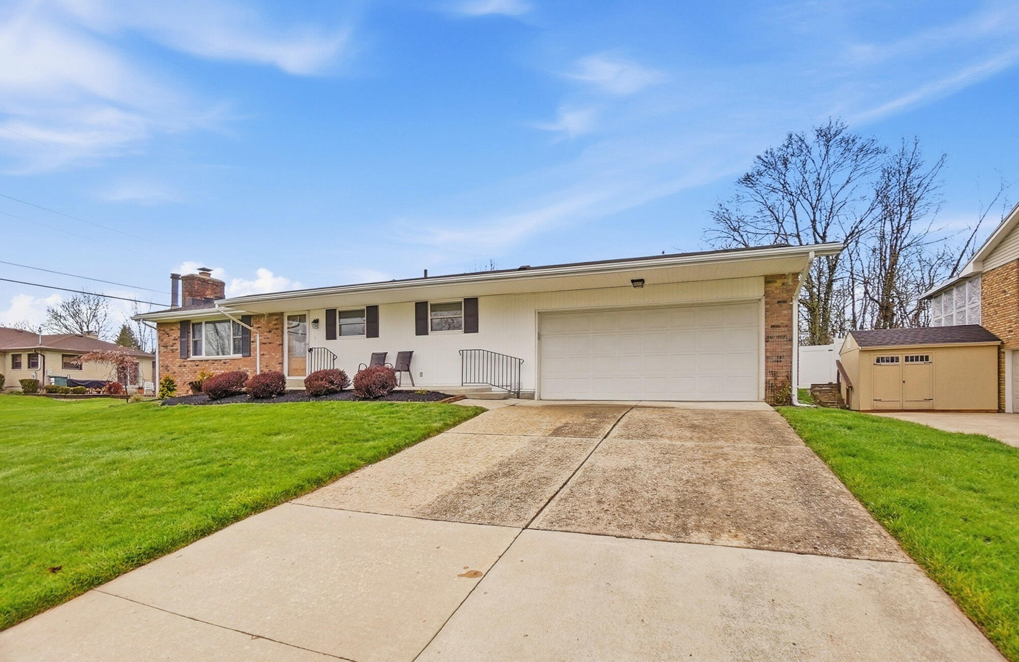 1628 Yorkshire Court, Springfield, Ohio 45503