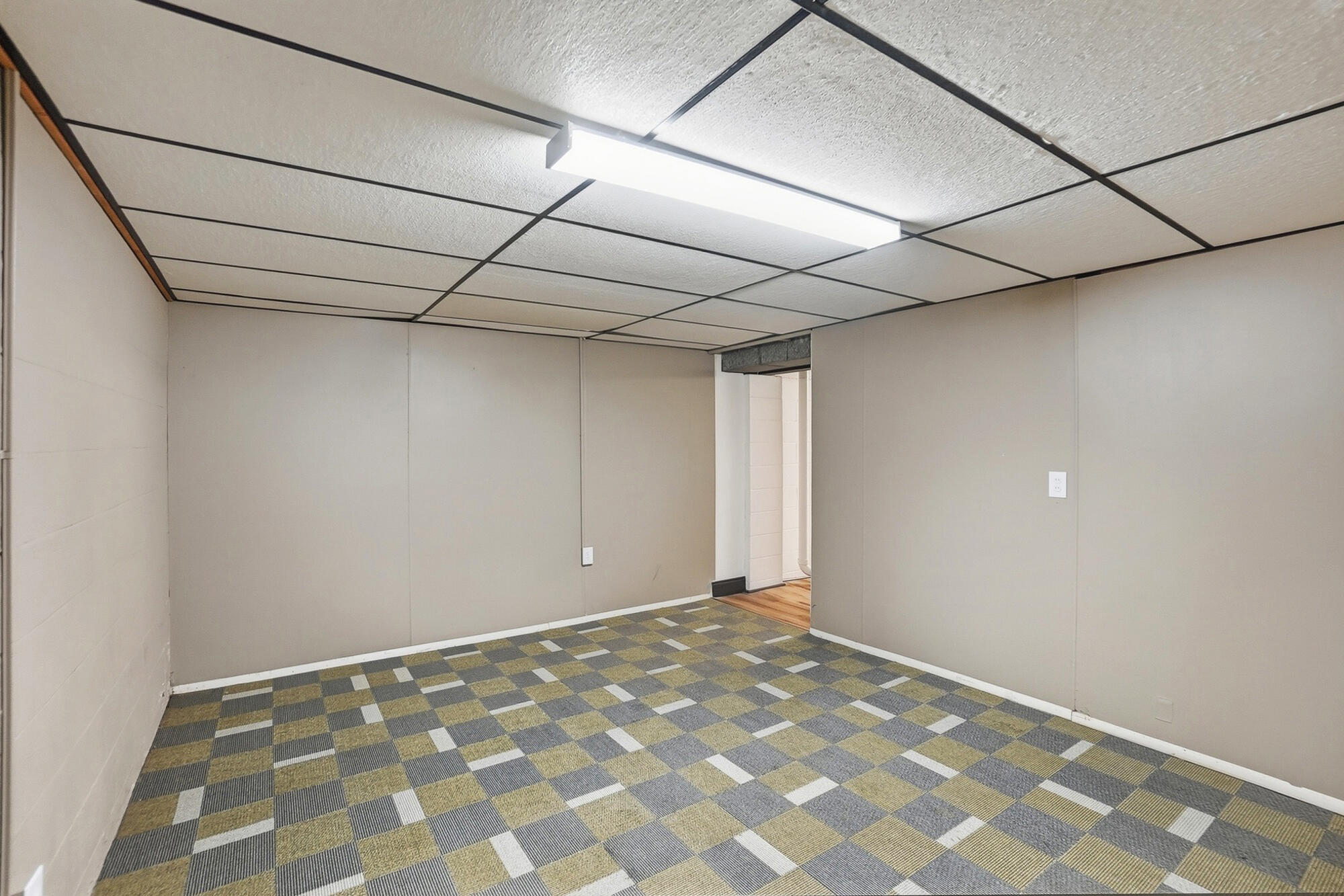 1628 Yorkshire Court, Springfield, Ohio 45503