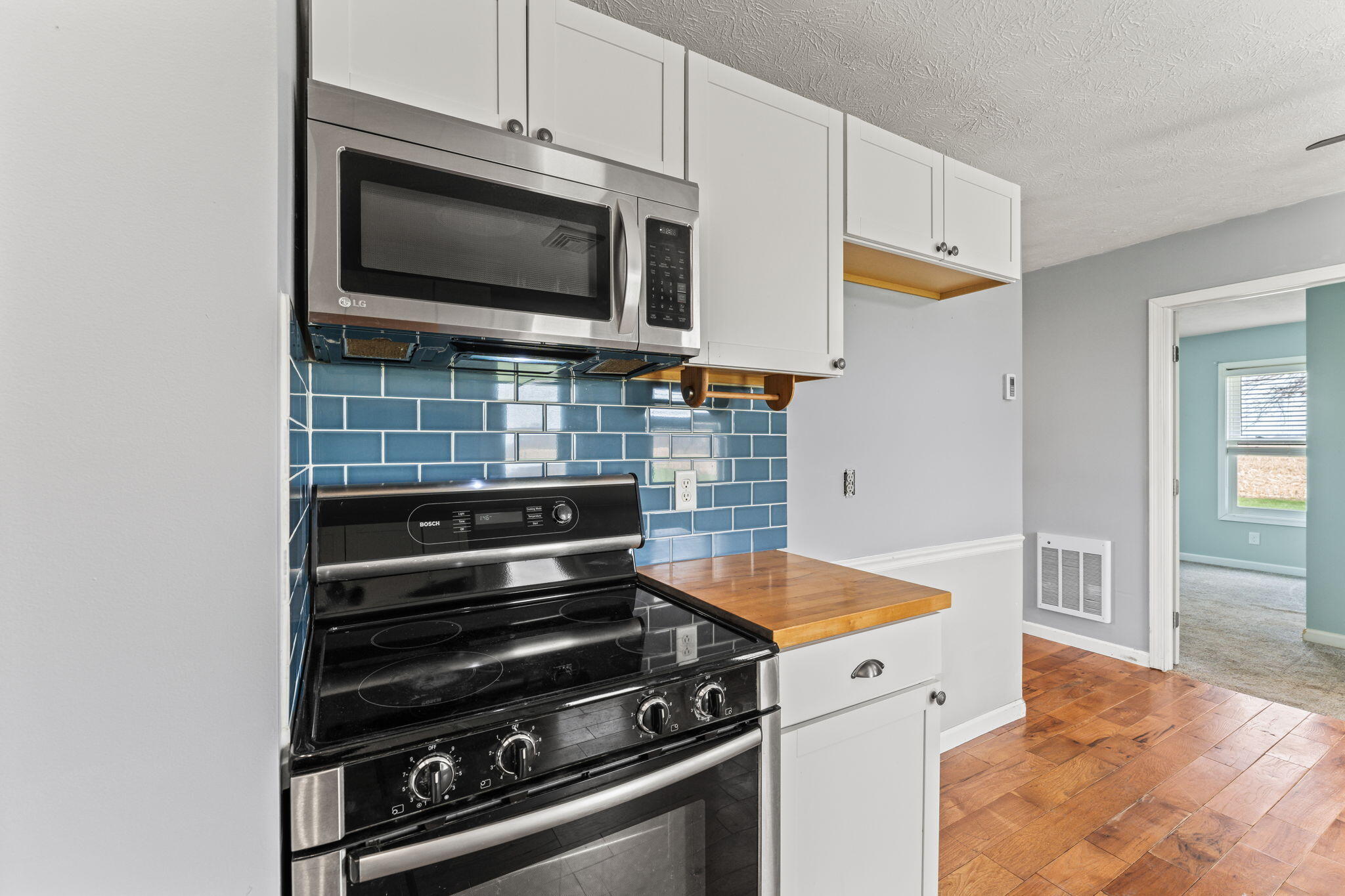 4716 Old Clifton Road, Springfield, Ohio 45502