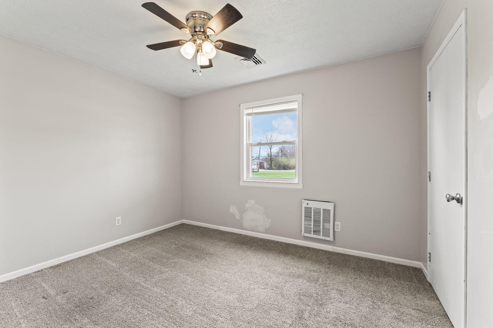 4716 Old Clifton Road, Springfield, Ohio 45502