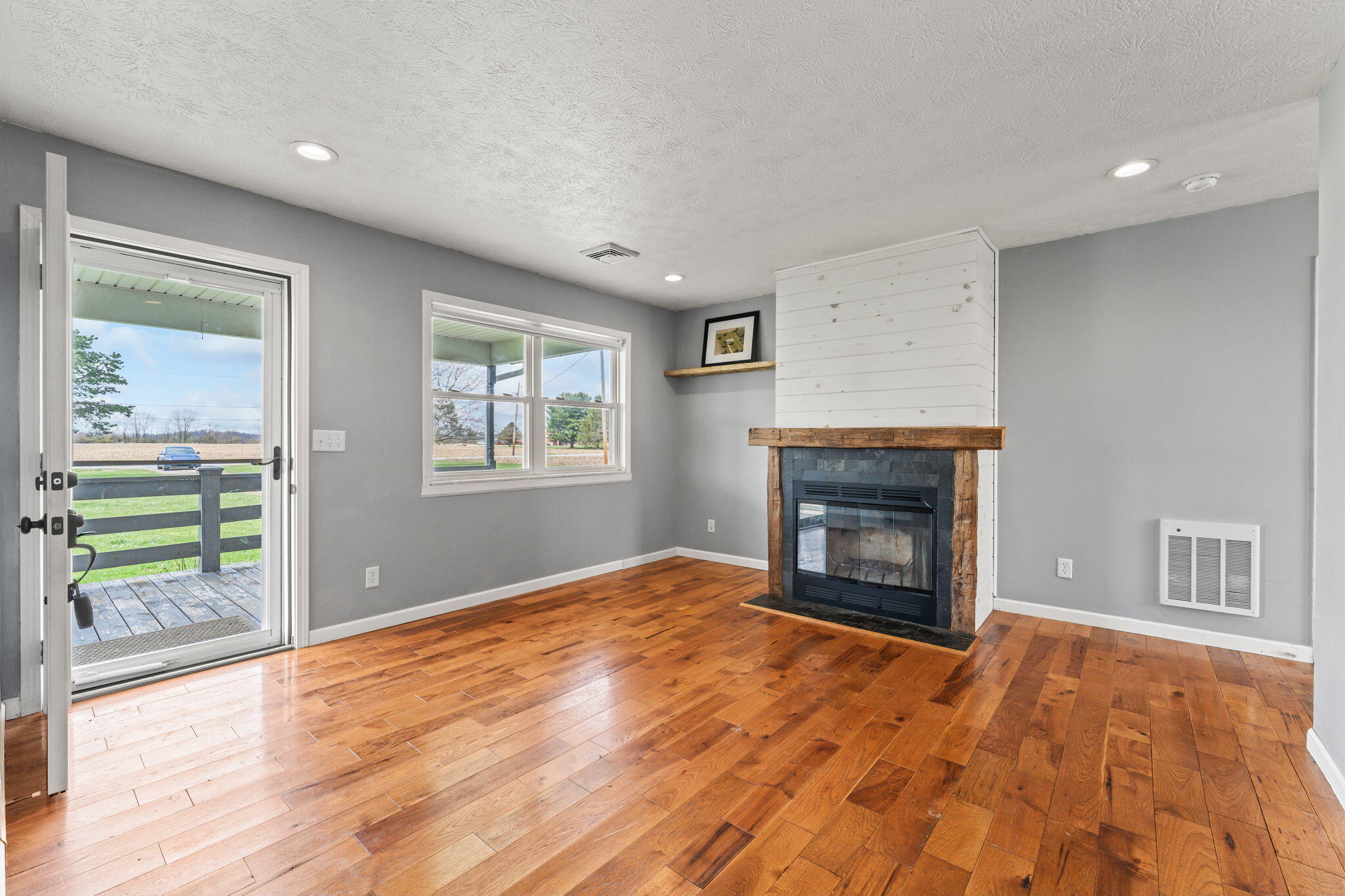 4716 Old Clifton Road, Springfield, Ohio 45502