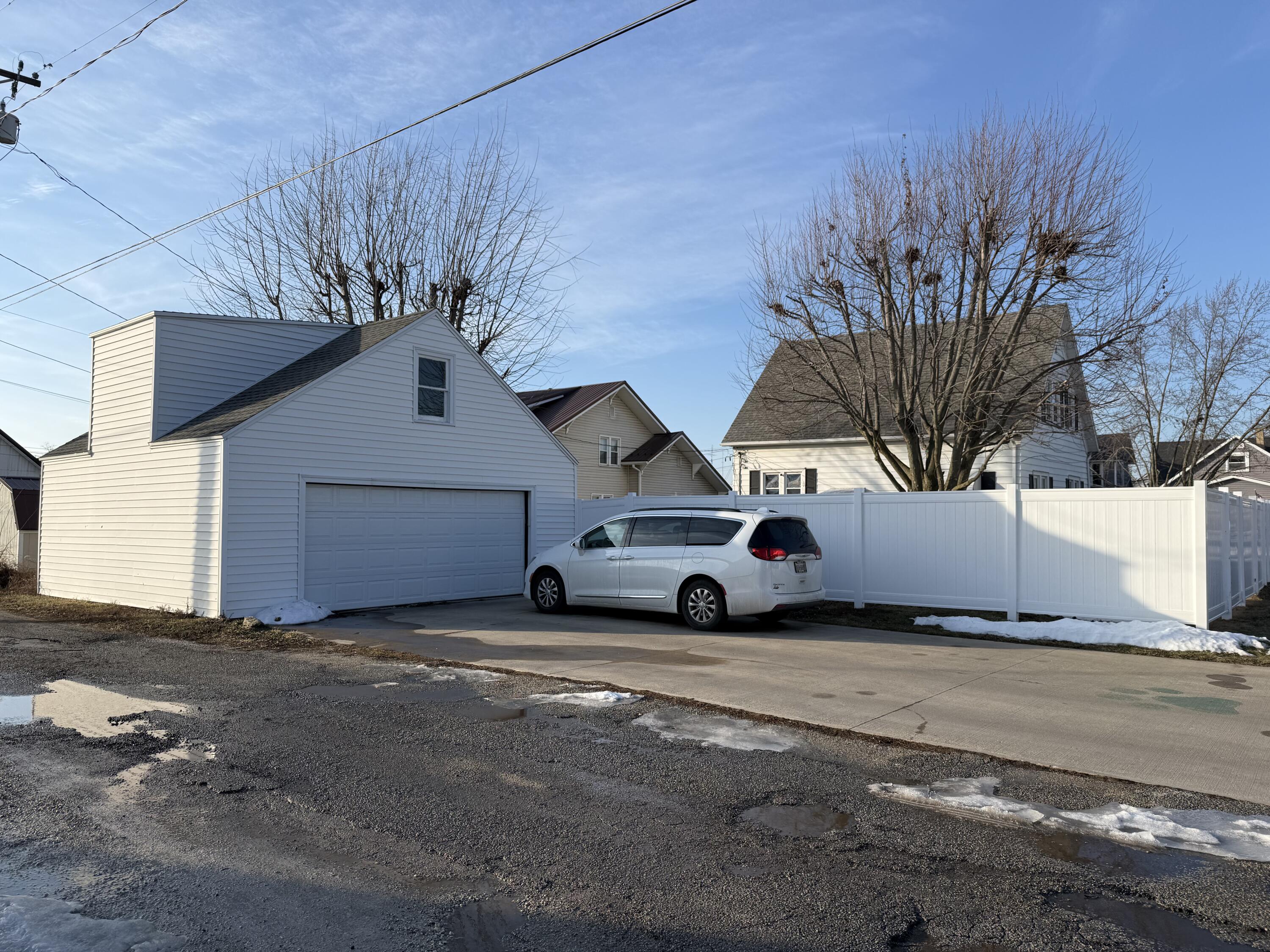 328 Livingston Street, Celina, Ohio 45822