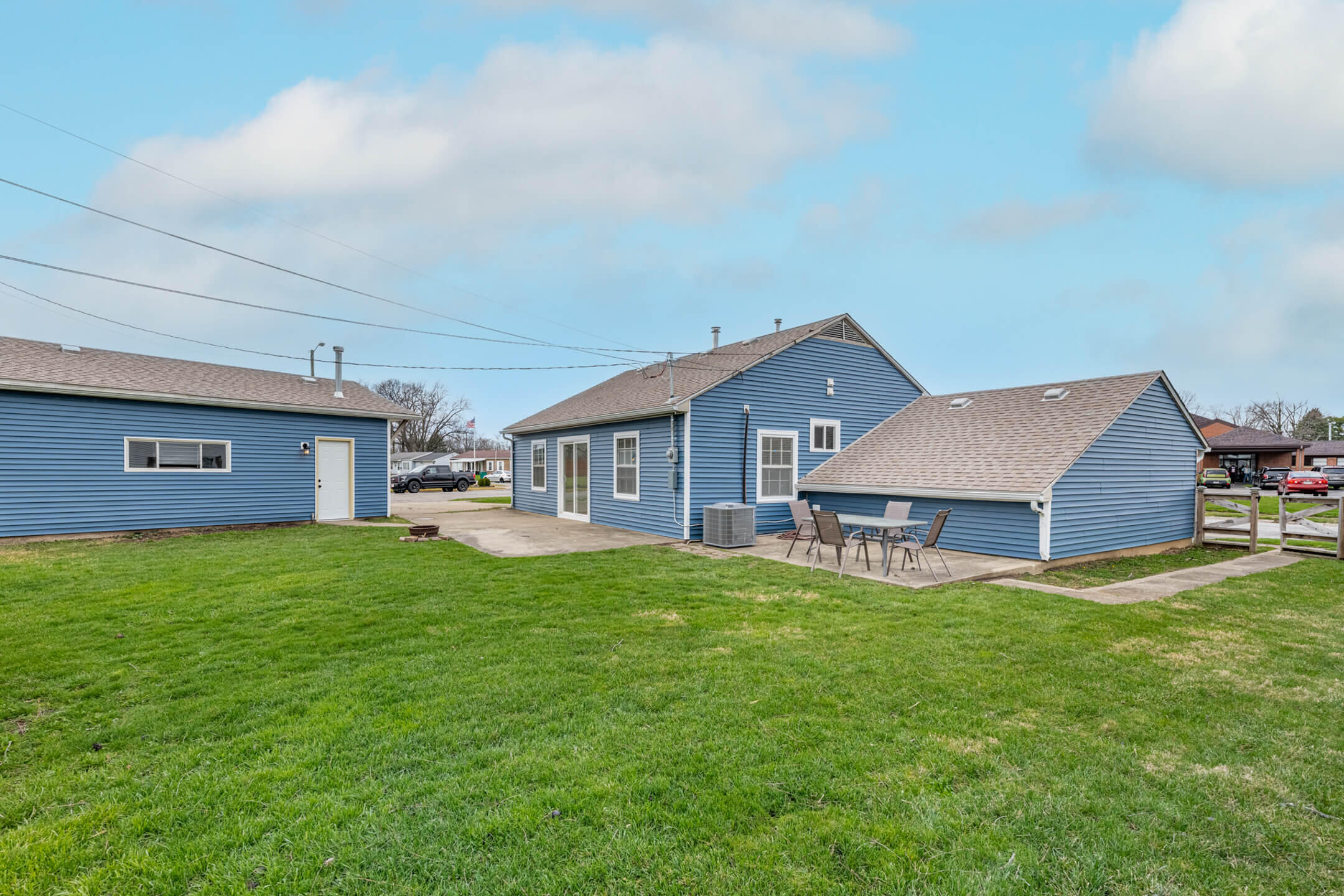 2037 Gerald Drive, Springfield, Ohio 45505