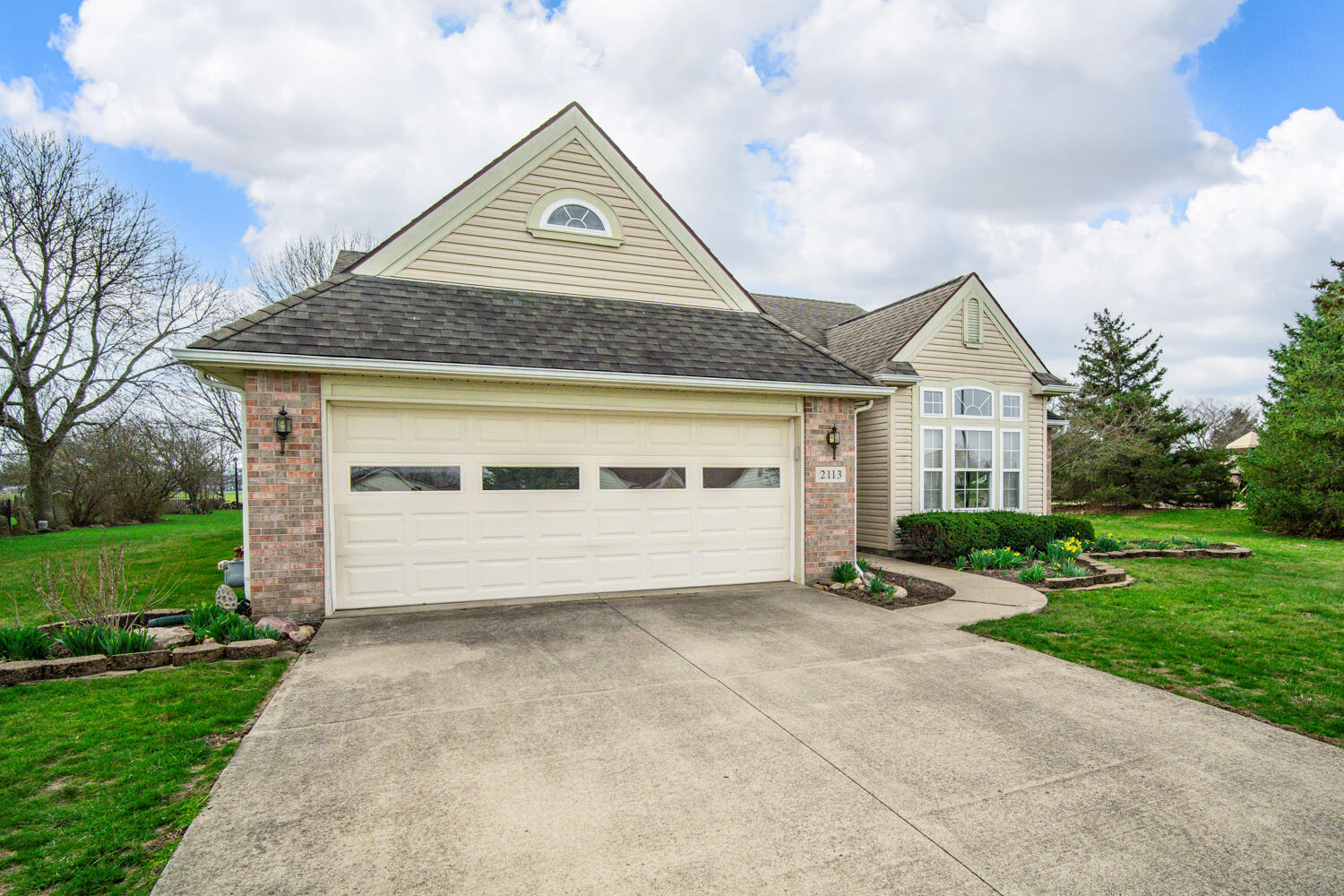 2113 Wilshire Drive, Piqua, Ohio 45356