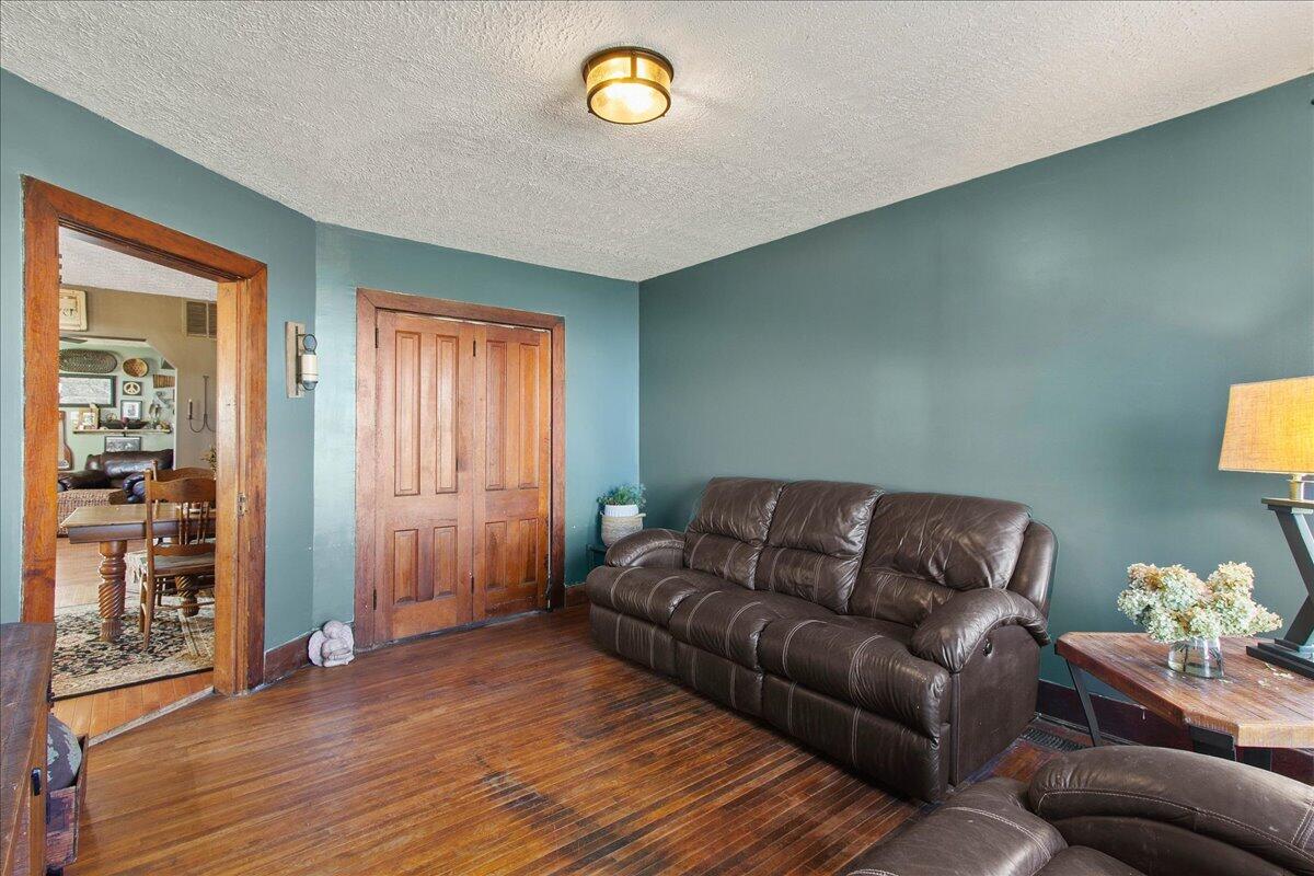 431 Center Street, West Mansfield, Ohio 43358