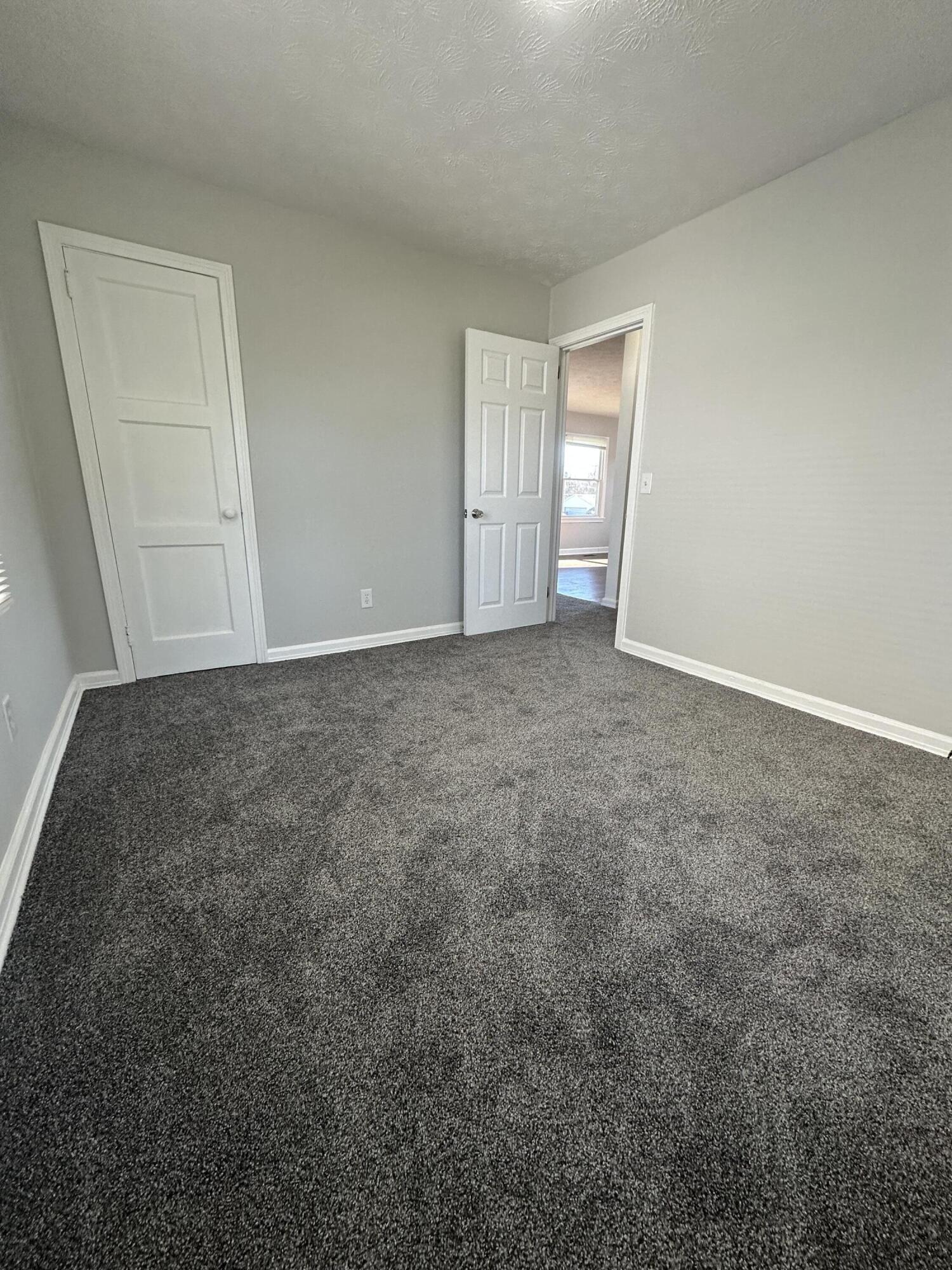 1633 Sweetbriar Lane, Springfield, Ohio 45505