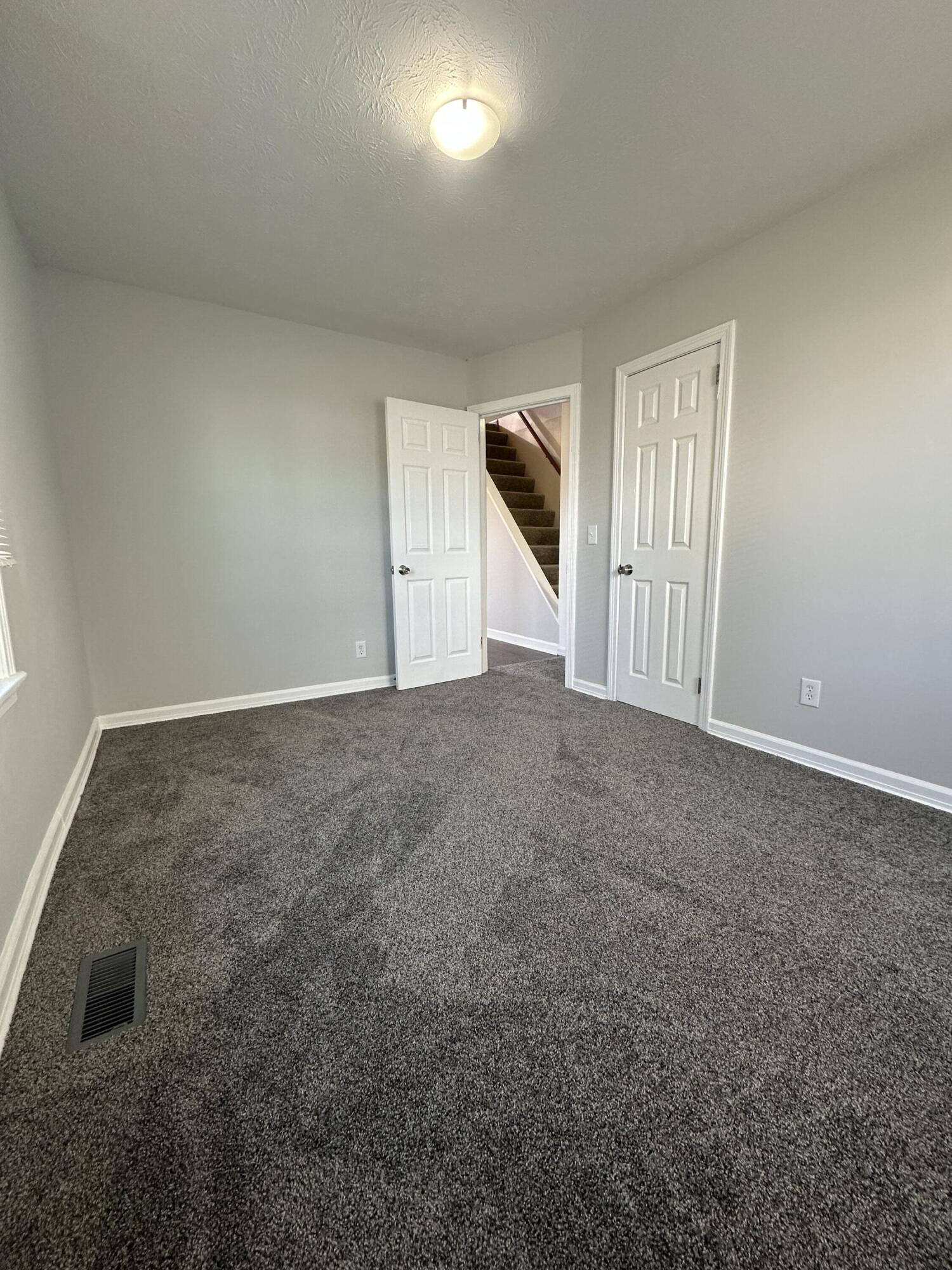 1633 Sweetbriar Lane, Springfield, Ohio 45505