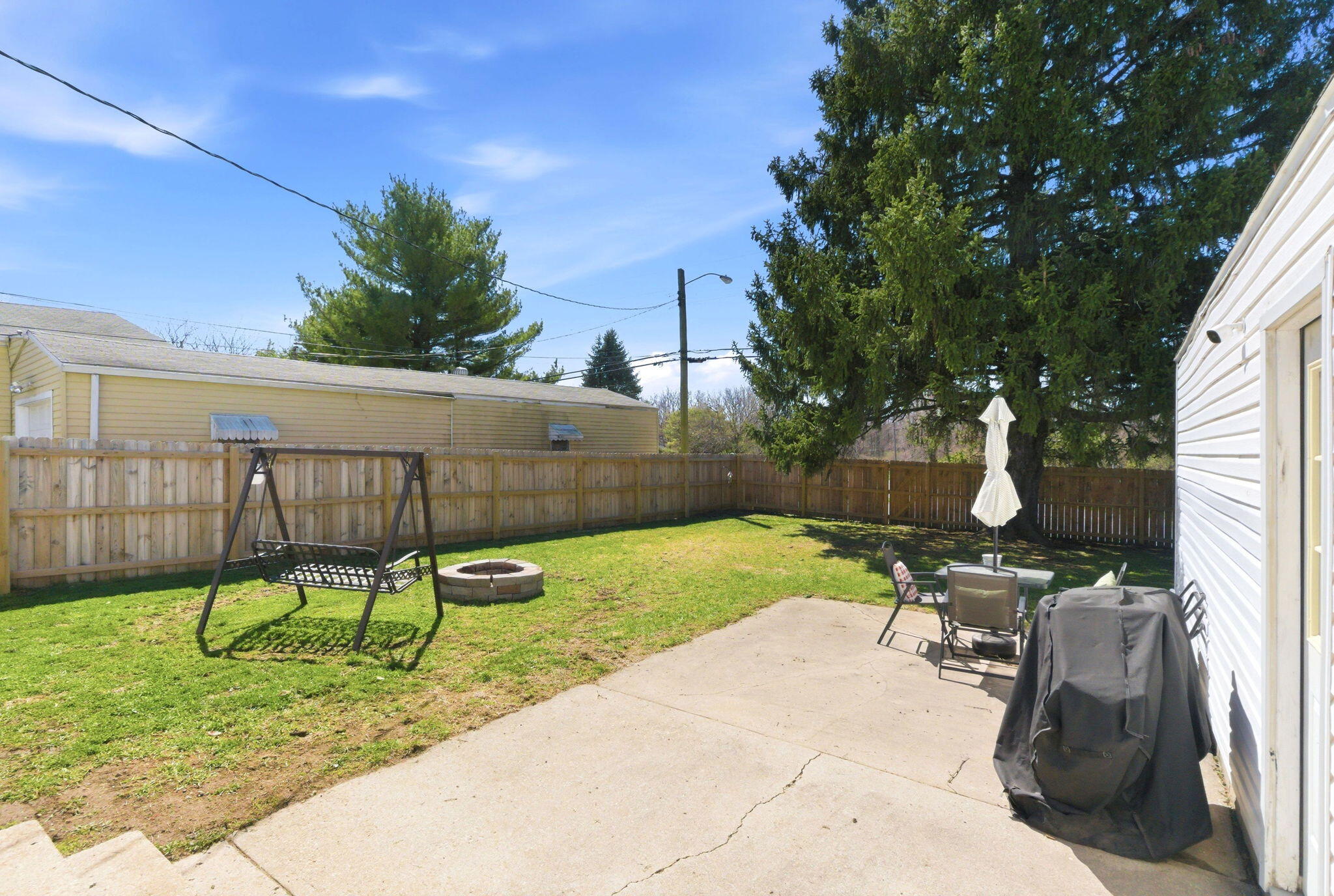 2409 Mayfair Drive, Springfield, Ohio 45505