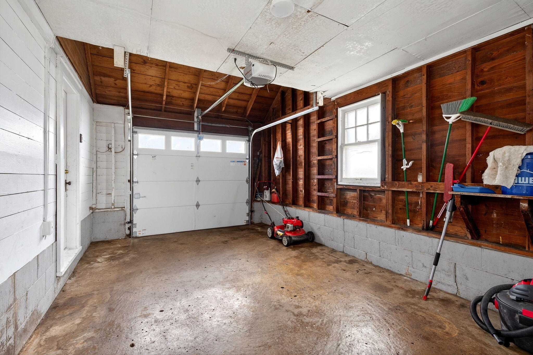 2162 Broadway Street, Springfield, Ohio 45504