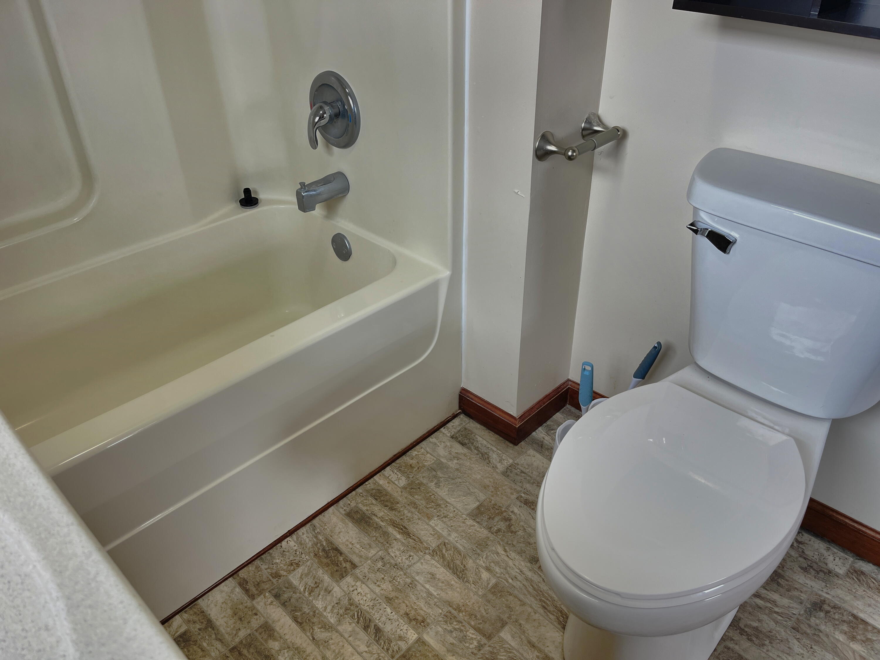 11 Water Street, Wapakoneta, Ohio 45895