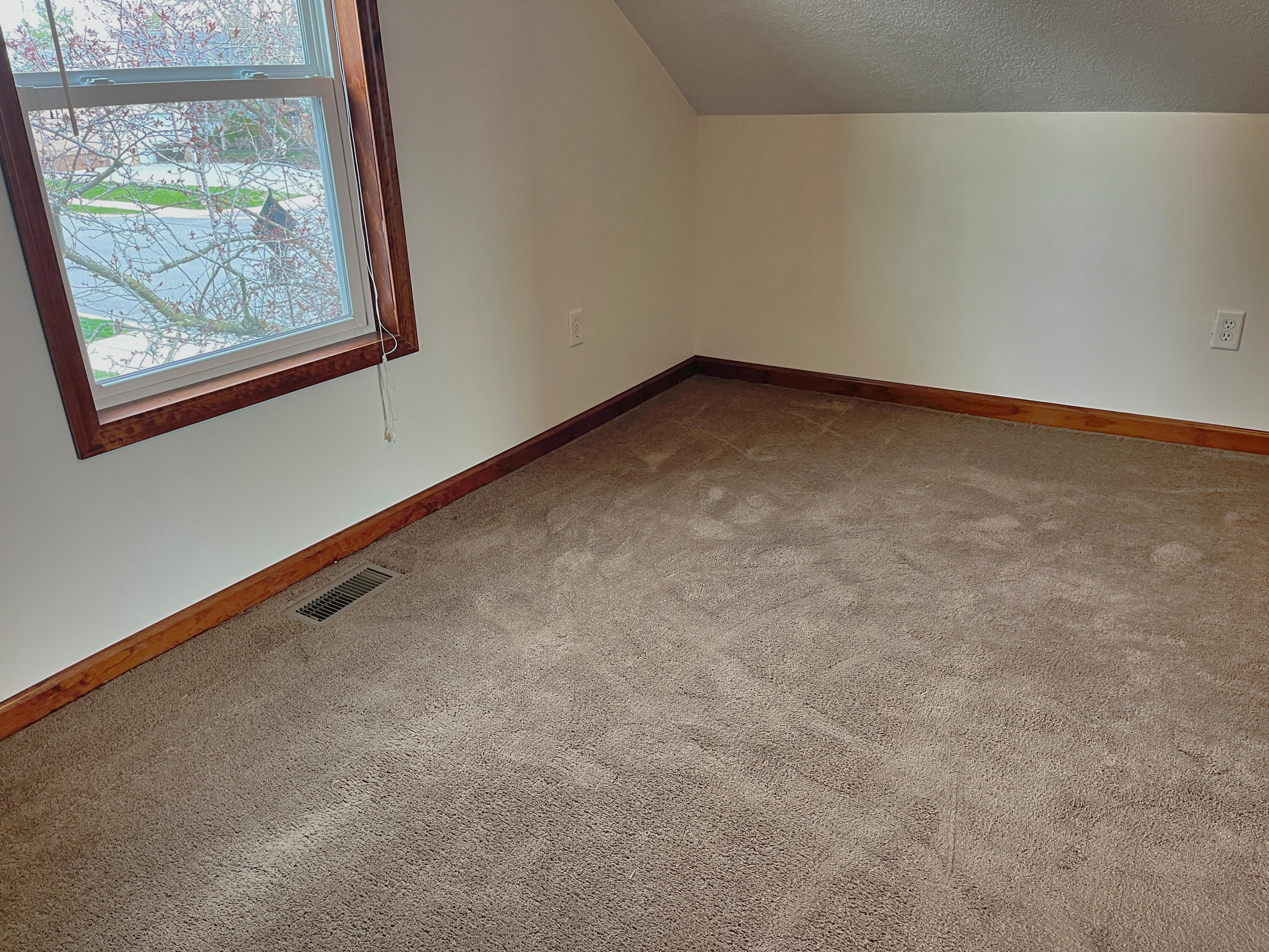 11 Water Street, Wapakoneta, Ohio 45895