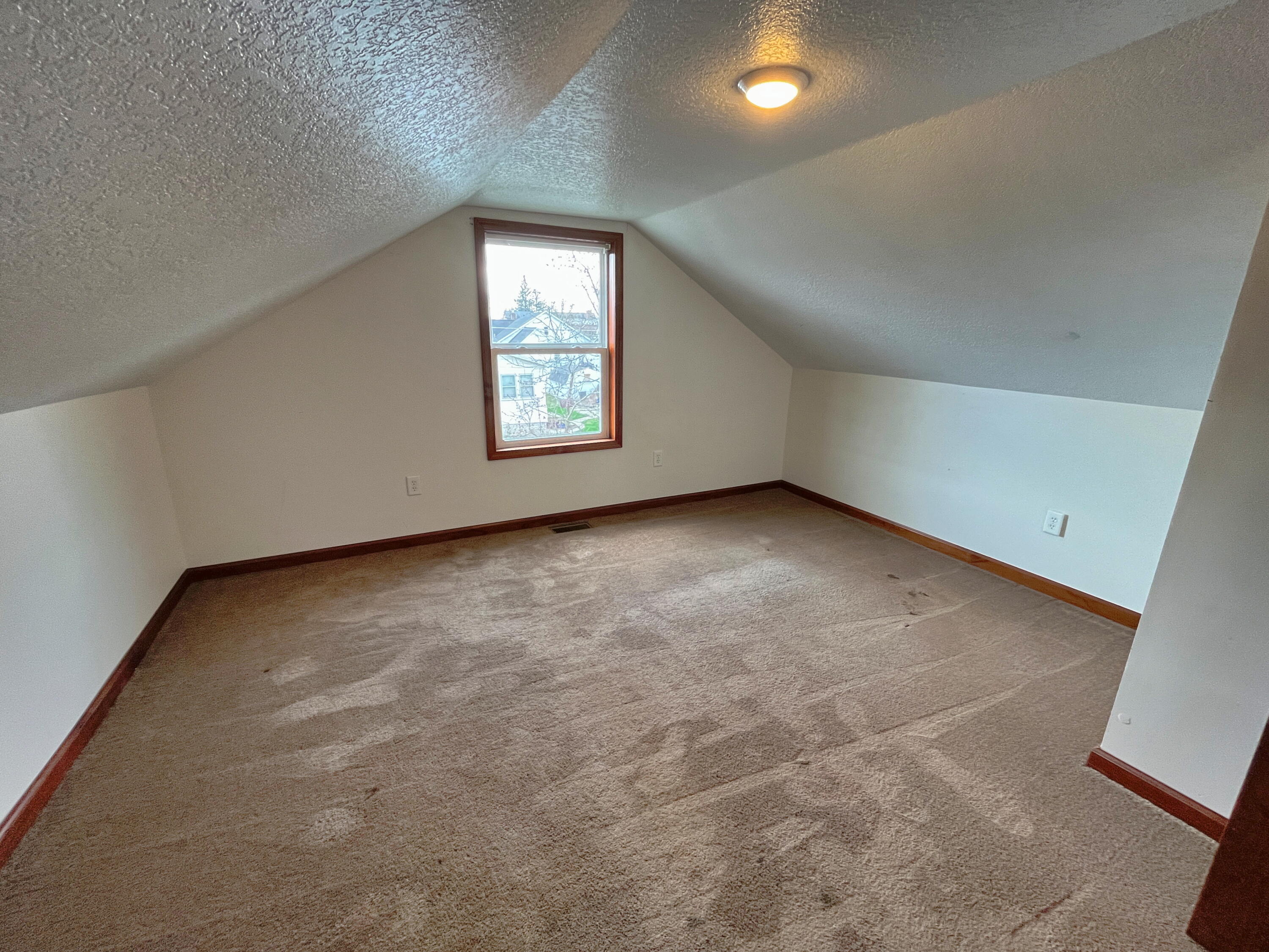 11 Water Street, Wapakoneta, Ohio 45895