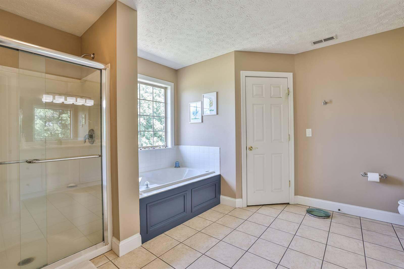 2961 Parkwood Drive, Troy, Ohio 45373