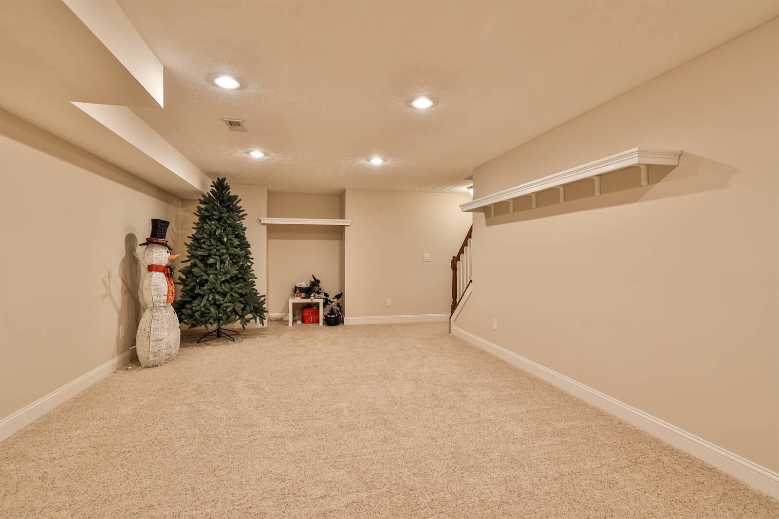 2961 Parkwood Drive, Troy, Ohio 45373