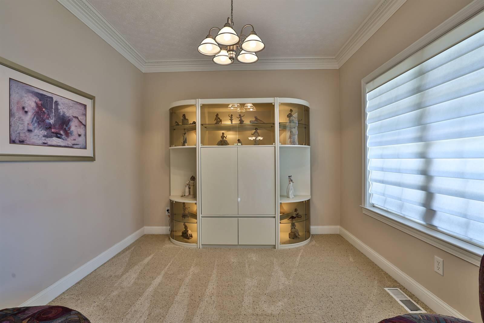 2961 Parkwood Drive, Troy, Ohio 45373