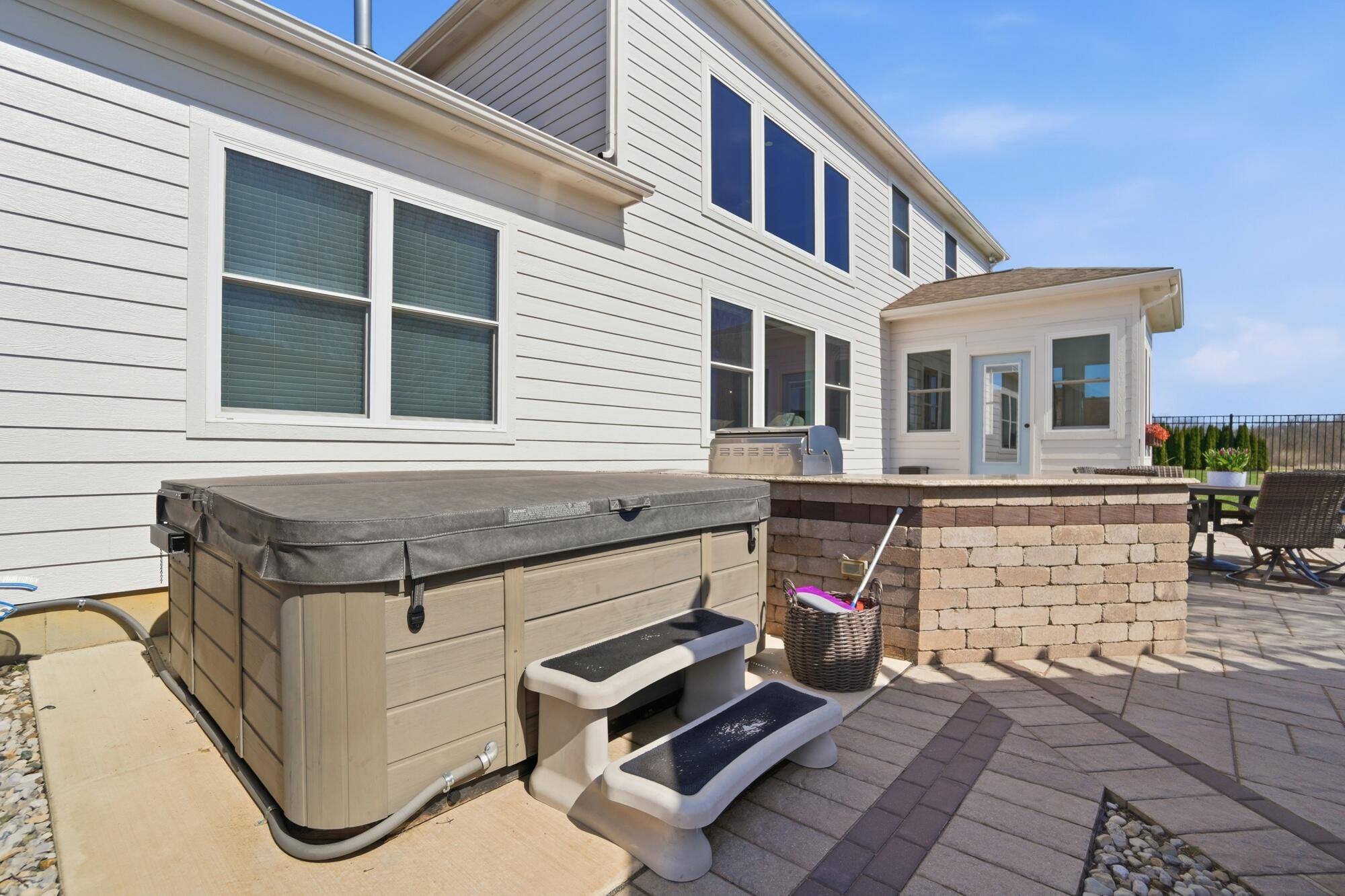 1250 Macintosh Court, Tipp City, Ohio 45371