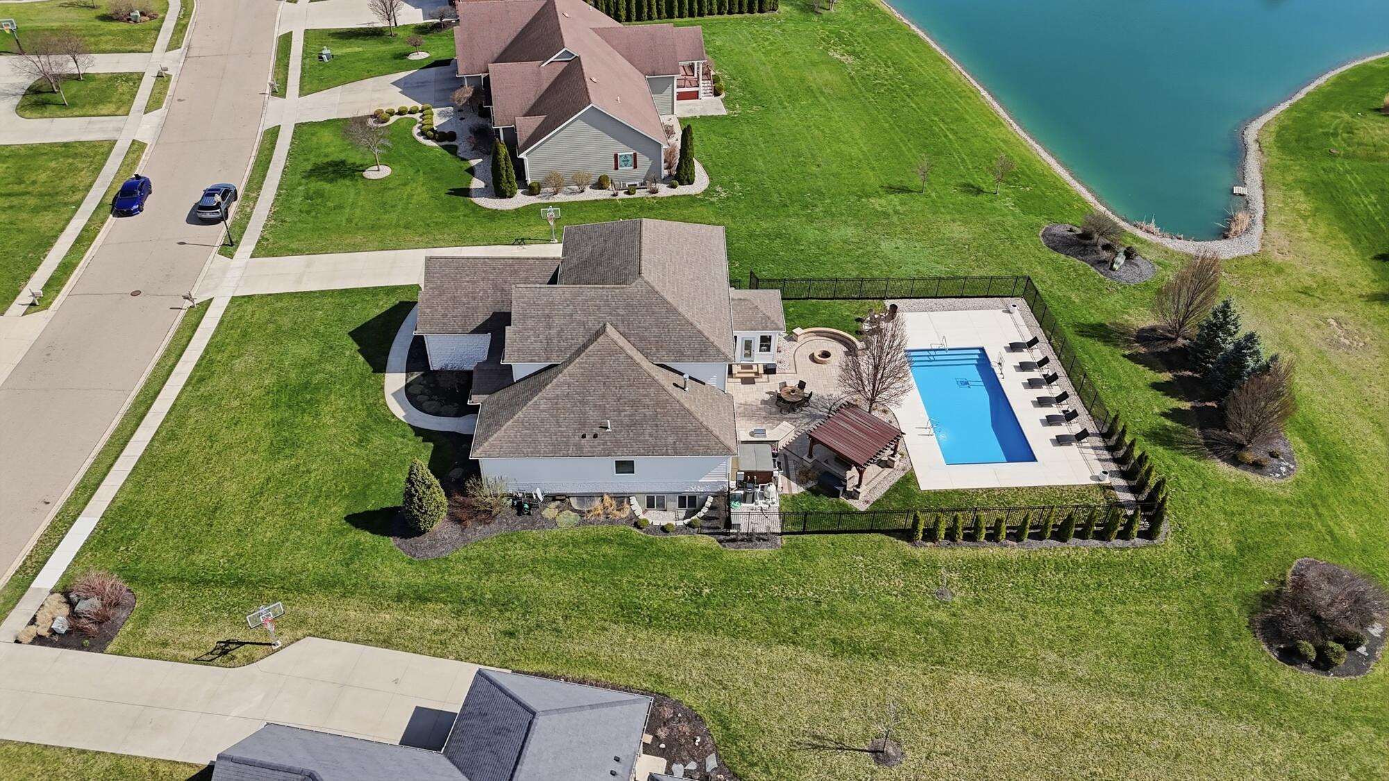 1250 Macintosh Court, Tipp City, Ohio 45371