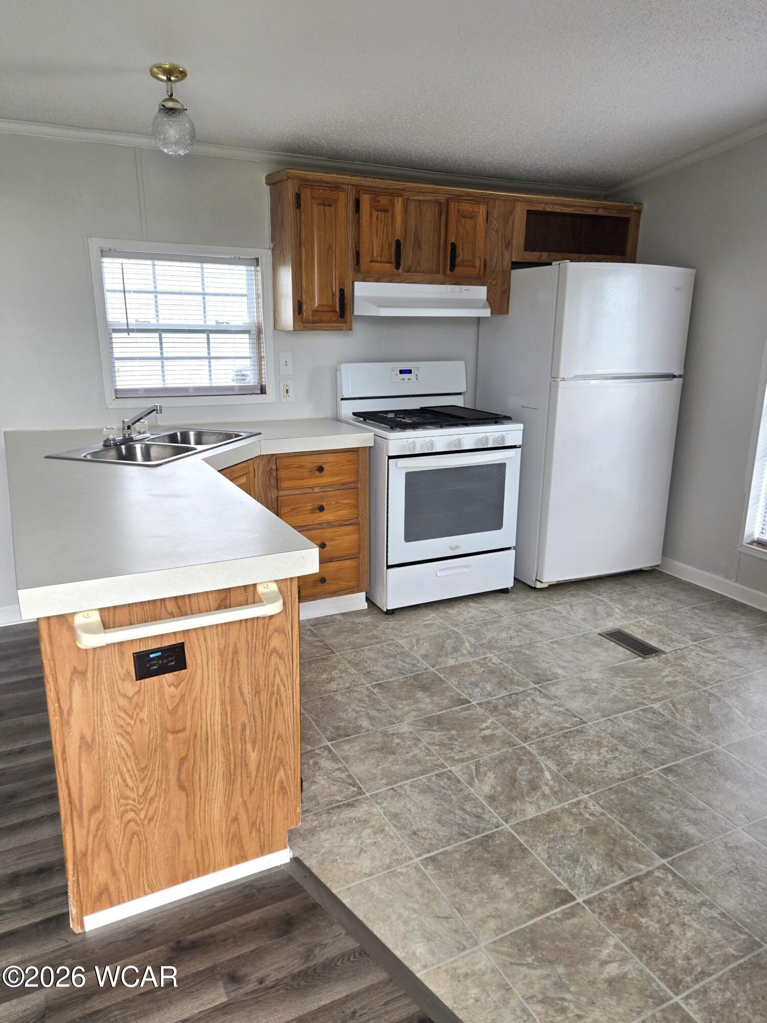 111 Matterhorn Drive, Bluffton, Ohio